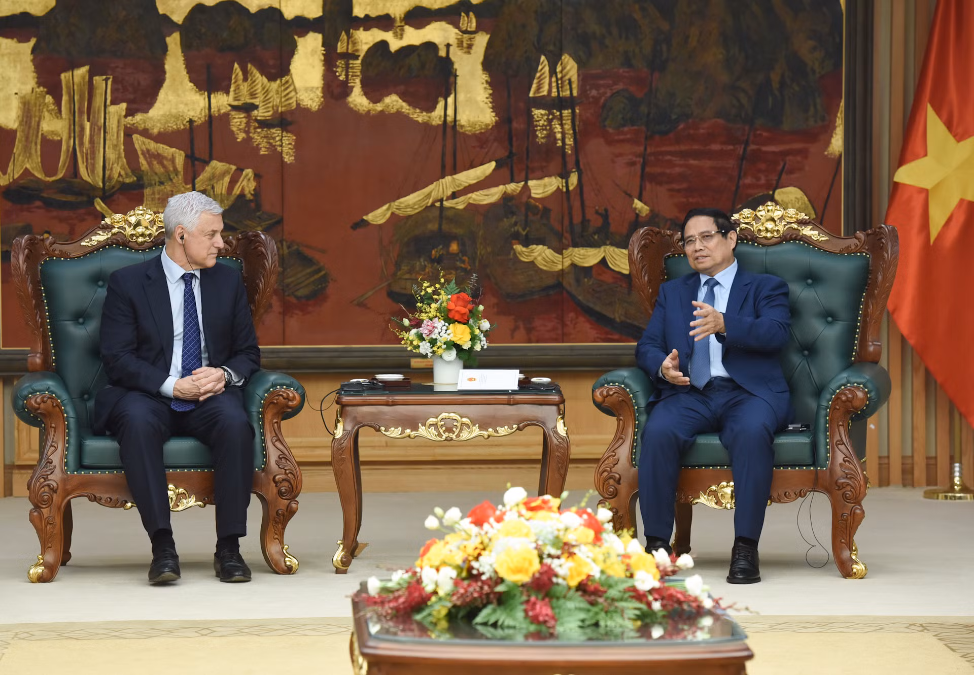 Thủ tướng Phạm Minh Chính tiếp ông Bill Winters, Tổng Giám đốc Tập đoàn Standard Chartered.