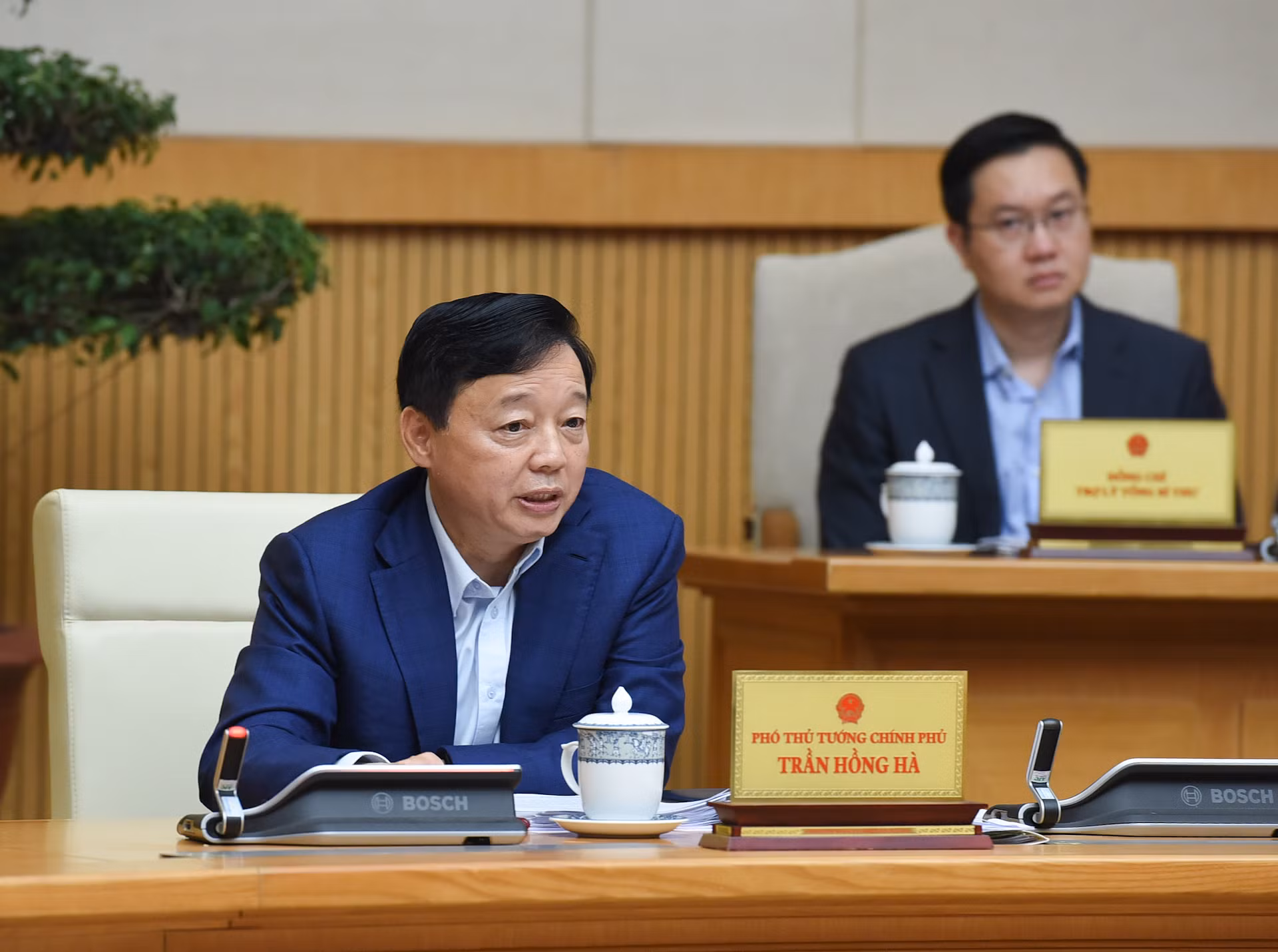 Phó Thủ tướng Trần Hồng Hà phát biểu.