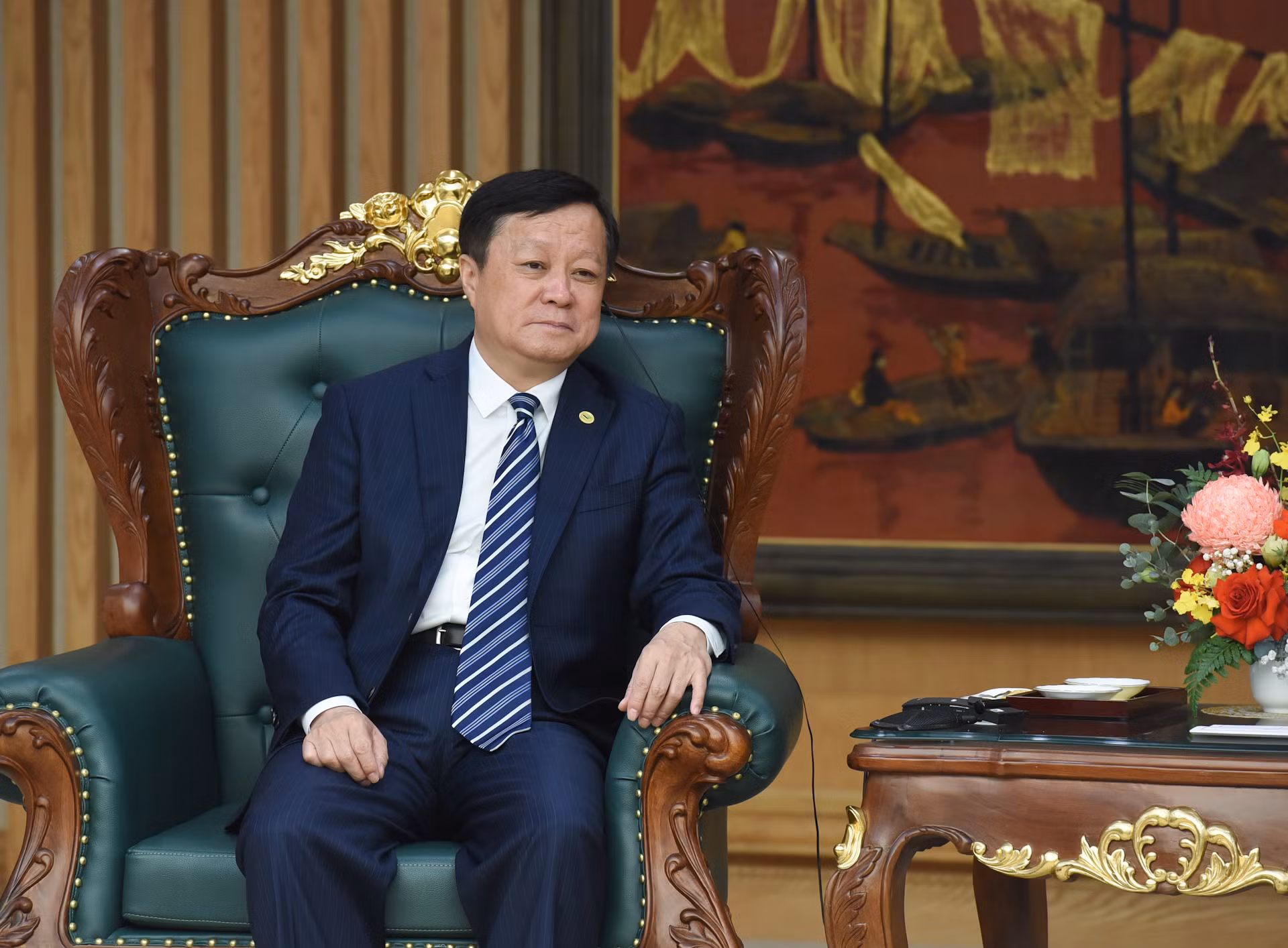 Ông Hạ Đông Phong phát biểu tại buổi tiếp.