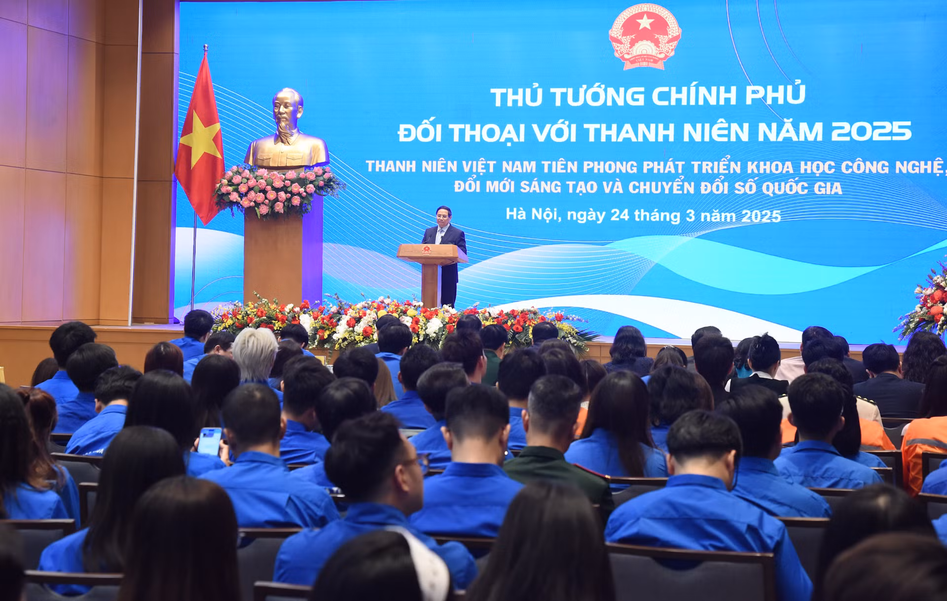 Thủ tướng Phạm Minh Chính phát biểu kết luận tại buổi đối thoại. Thủ tướng Phạm Minh Chính phát biểu kết luận tại buổi đối thoại.
