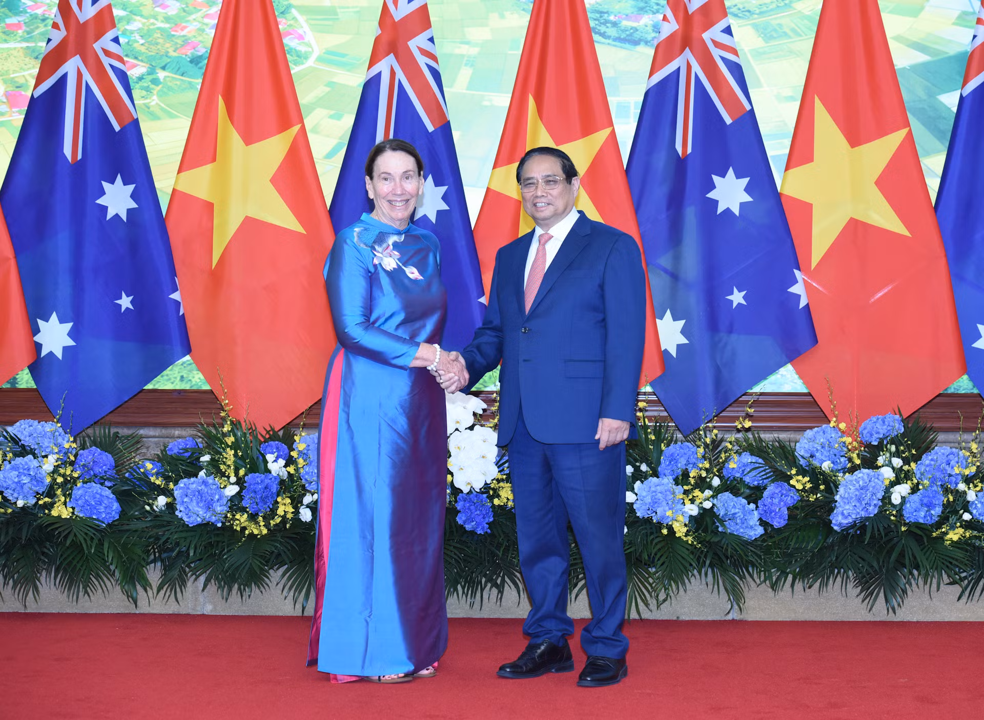 Thủ tướng Phạm Minh Chính và Chủ tịch Thượng viện Australia Sue Lines.