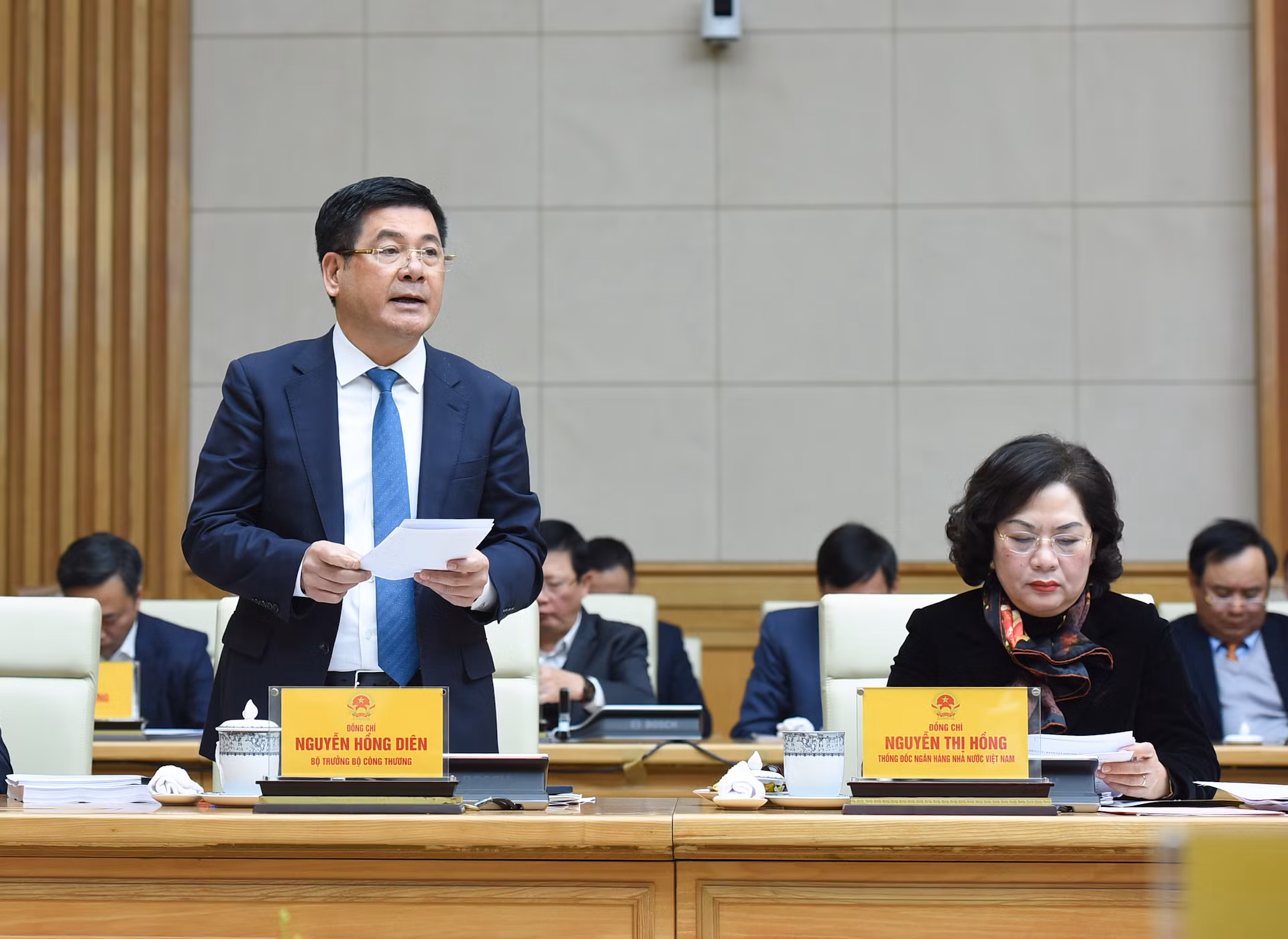 Bộ trưởng Công thương Nguyễn Hồng Diên phát biểu.