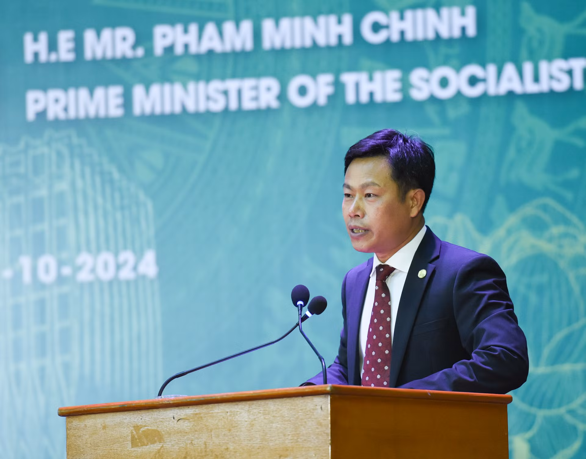 Giám đốc Đại học Quốc gia Hà Nội Lê Quân phát biểu ý kiến.