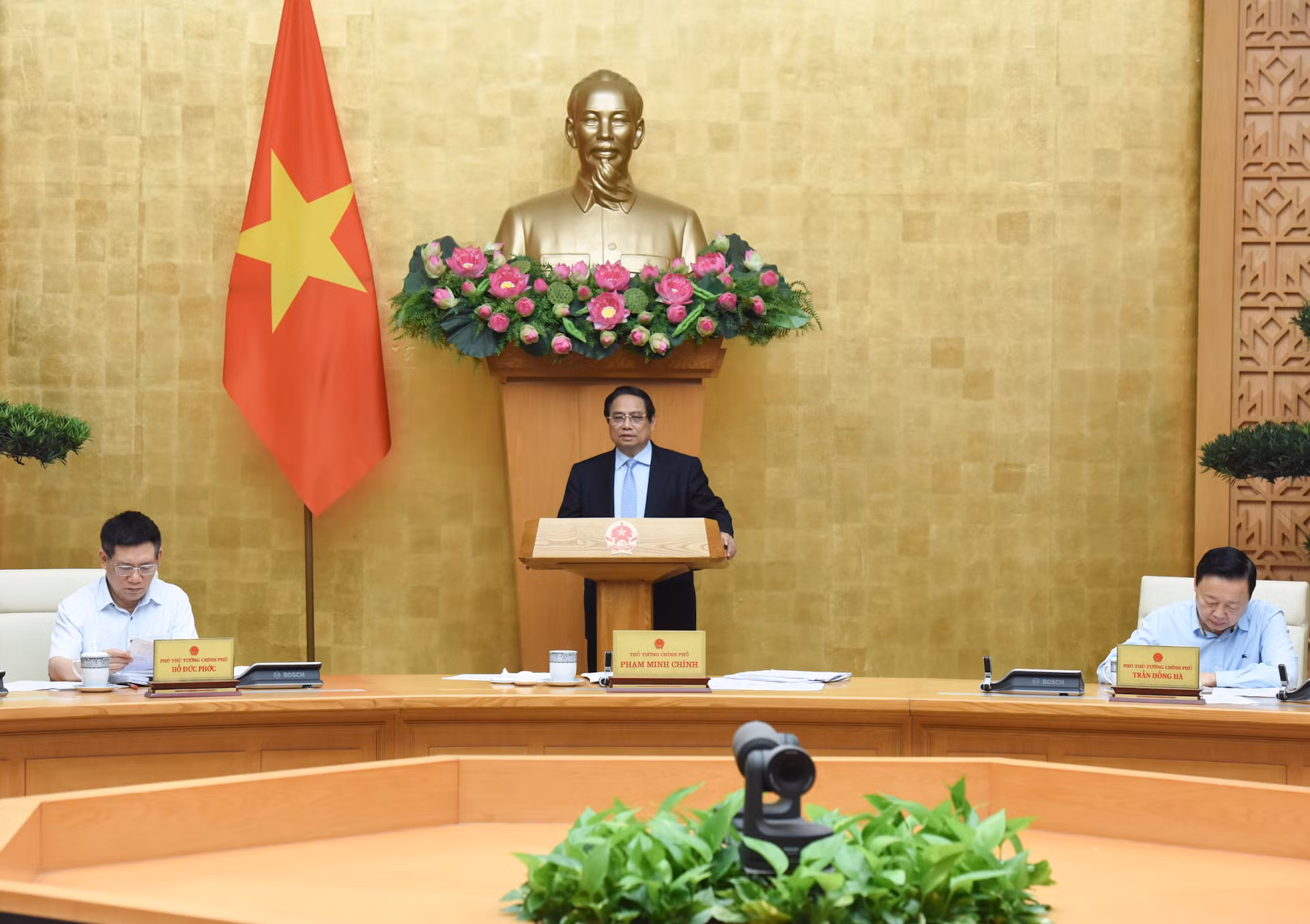 Thủ tướng Phạm Minh Chính chủ trì Phiên họp Chính phủ chuyên đề về xây dựng pháp luật tháng 4.