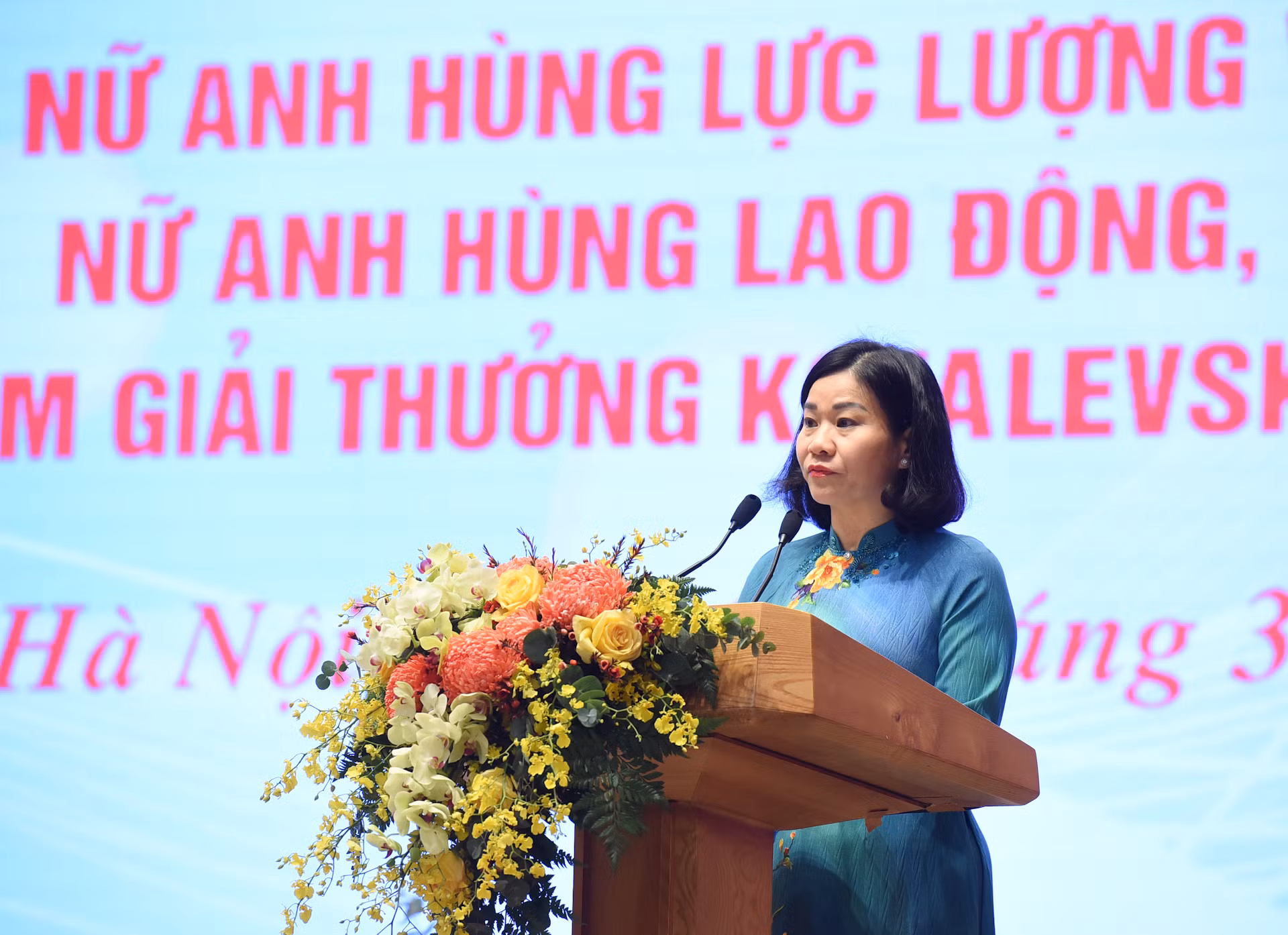 Chủ tịch Hội Liên hiệp phụ nữ Việt Nam Nguyễn Thị Tuyến phát biểu. Chủ tịch Hội Liên hiệp phụ nữ Việt Nam Nguyễn Thị Tuyến phát biểu.