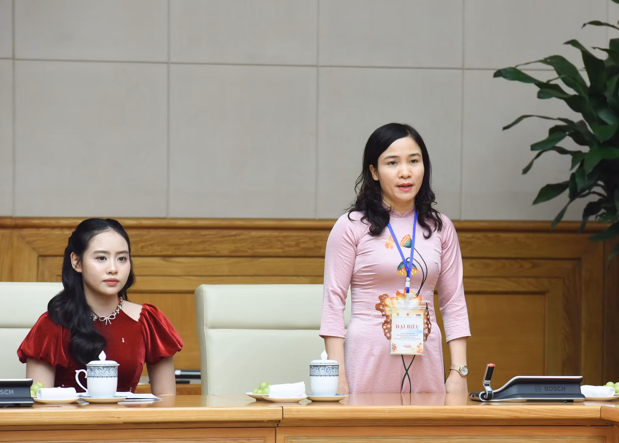 Cô Đào Thị Huế, Chủ tịch Công đoàn Trường Nuôi dạy trẻ em khiếm thị Hải Phòng phát biểu.