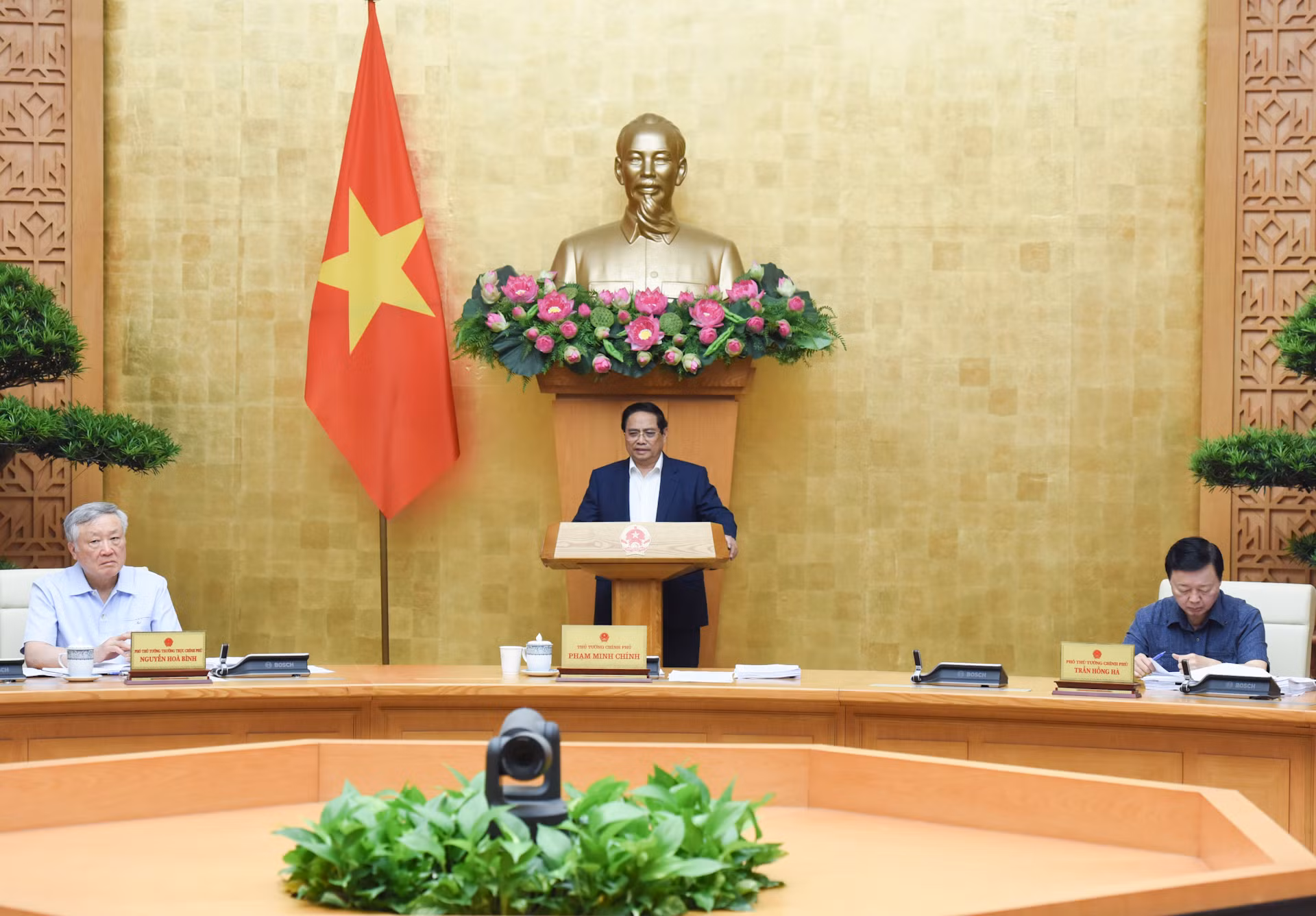 Thủ tướng Phạm Minh Chính chủ trì Phiên họp Chính phủ chuyên đề về xây dựng pháp luật tháng 5 năm 2025.