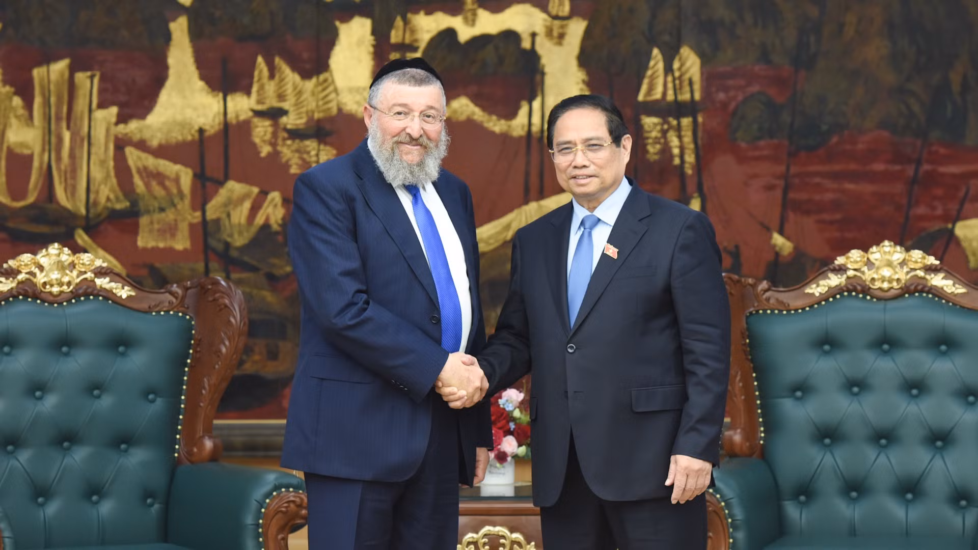 Thủ tướng Phạm Minh Chính tiếp ông Rabbi Yoav Ben Tzur, Bộ trưởng Lao động Israel.