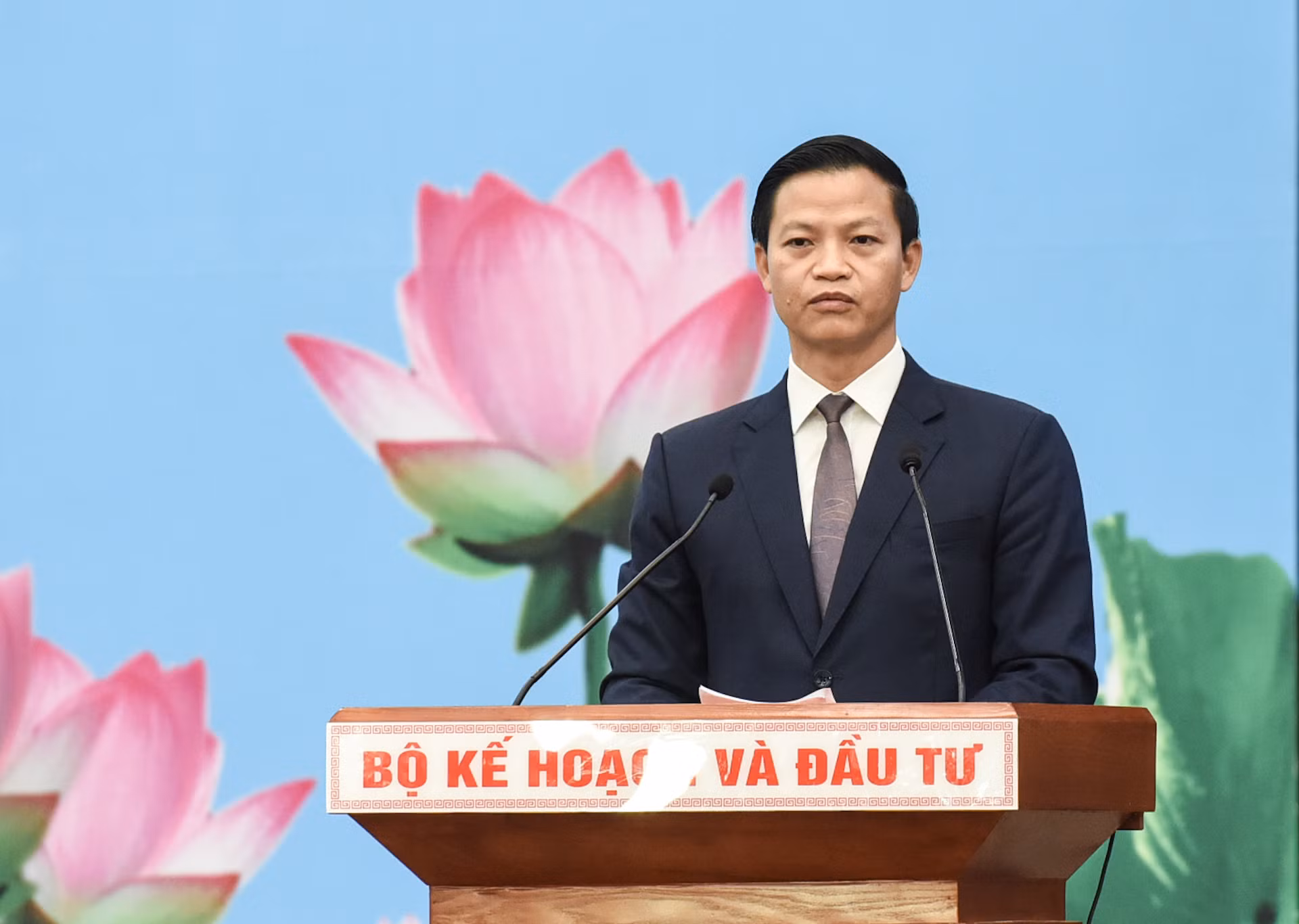 Chủ tịch Ủy ban nhân dân tỉnh Bắc Ninh Vương Quốc Tuấn phát biểu.