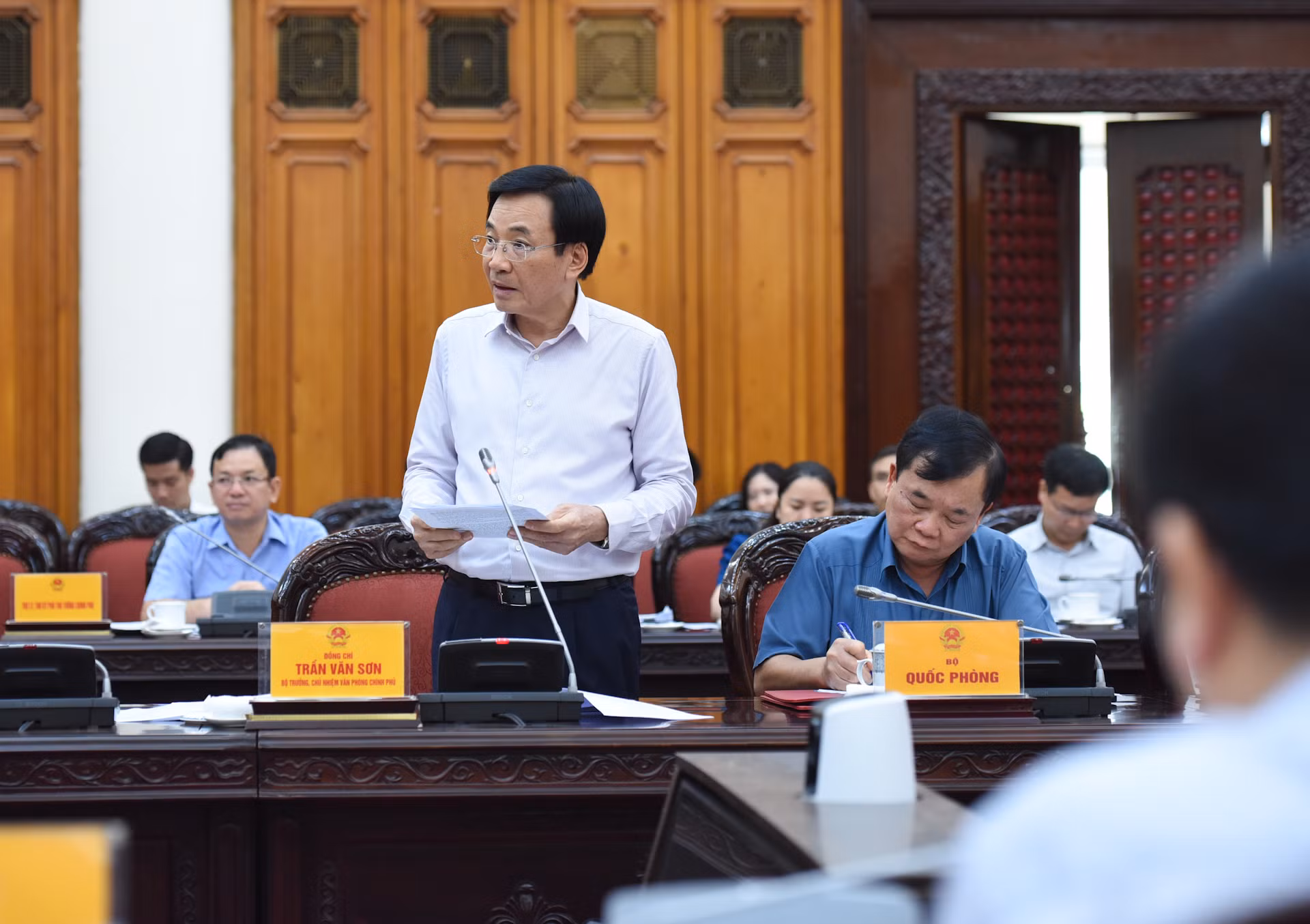 Bộ trưởng Chủ nhiệm Văn phòng Chính phủ Trần Văn Sơn phát biểu. Bộ trưởng Chủ nhiệm Văn phòng Chính phủ Trần Văn Sơn phát biểu.