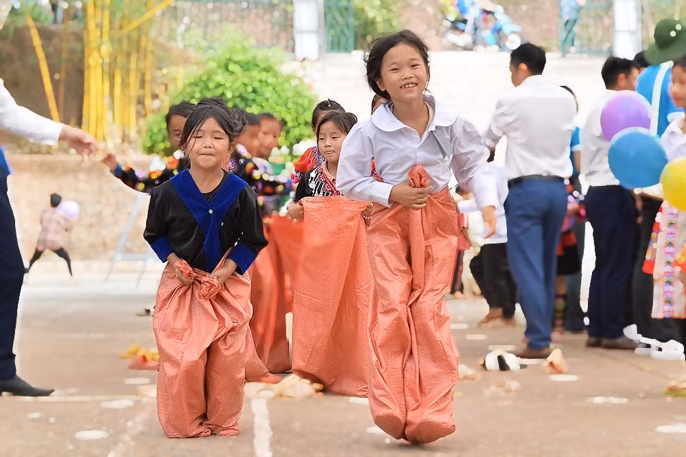 Không khí vui tươi tràn ngập tiếng cười tại chuỗi hoạt động.