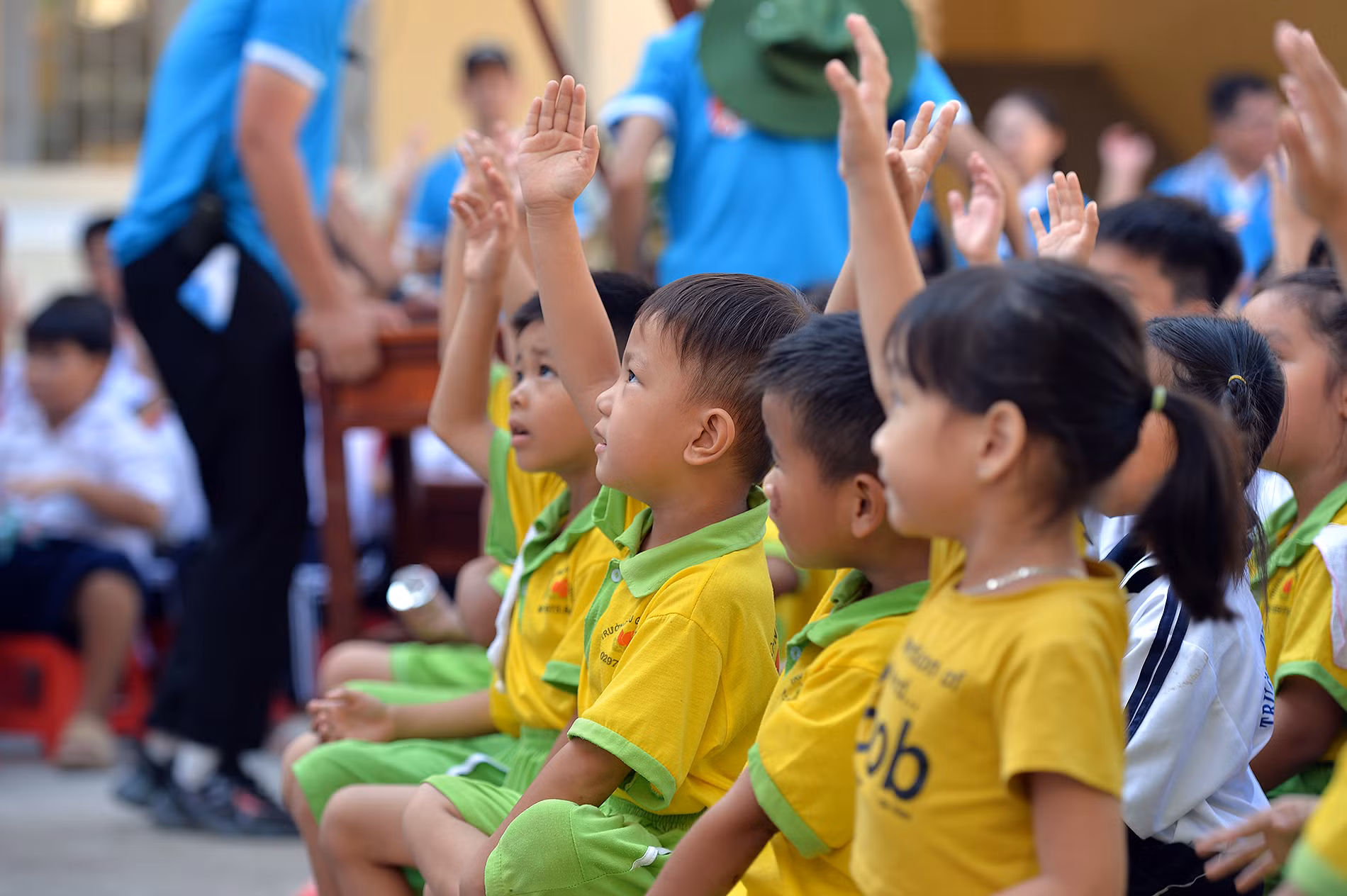 Đông đảo thiếu nhi tham gia chương trình.