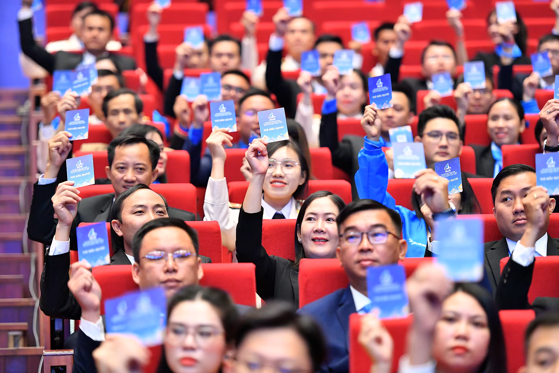 Các đại biểu hiệp thương chọn cử Đoàn Chủ tịch, Đoàn Thư ký Đại hội. Các đại biểu hiệp thương chọn cử Đoàn Chủ tịch, Đoàn Thư ký Đại hội.