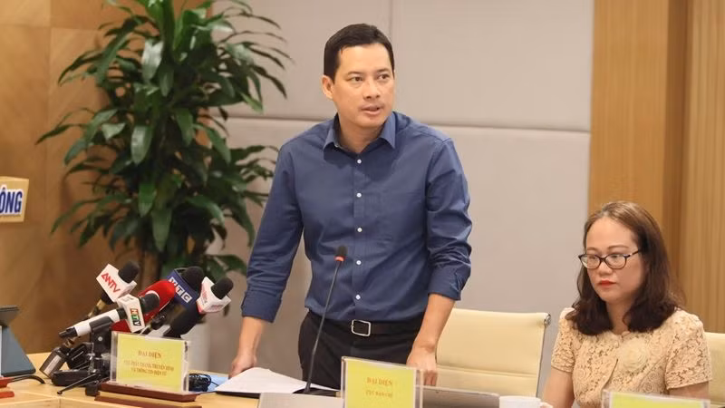 Cục trưởng Phát thanh, Truyền hình và Thông tin điện tử Lê Quang Tự Do thông tin về kết quả kiểm tra toàn diện TikTok Việt Nam tại buổi họp báo chiều 5/10. (Nguồn: Internet)