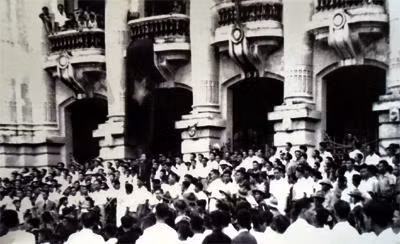 Nhân dân Hà Nội có mặt tại buổi mít tinh chiều 17/8/1945. (Ảnh tư liệu)