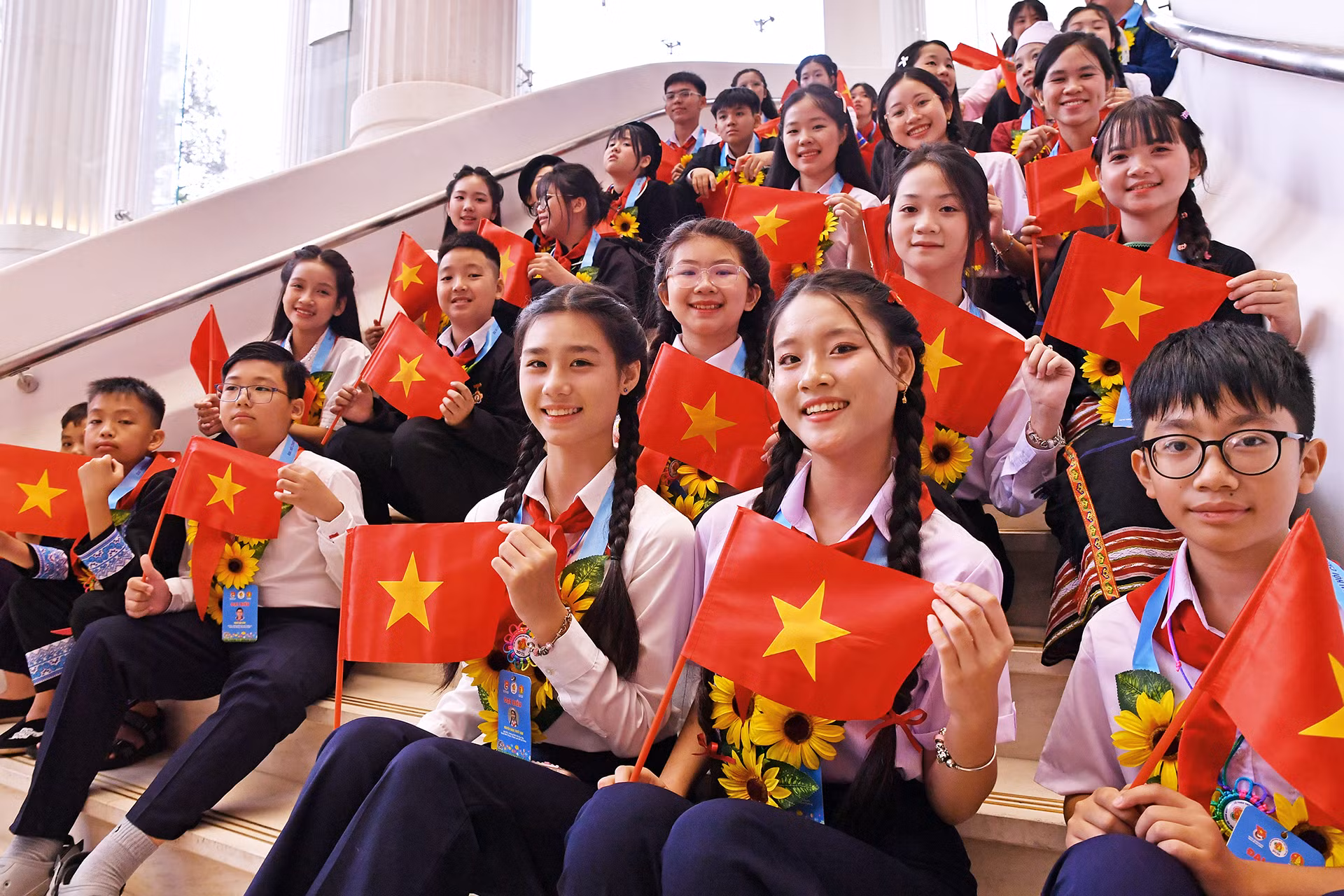 Đều là những đội viên, thiếu nhi tiêu biểu với thành tích nổi bật trong học tập, rèn luyện và thi đua thực hiện tốt 5 điều Bác Hồ dạy, các đại biểu nhanh chóng hòa đồng, thân thiết.