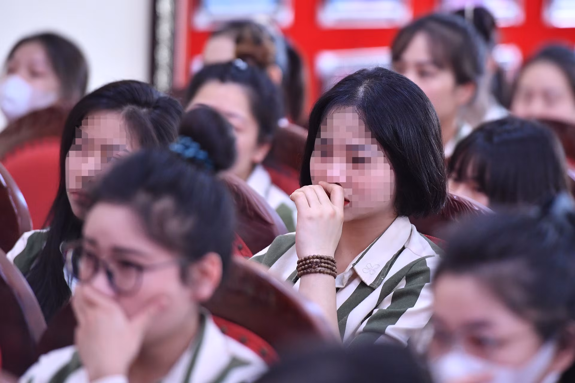 Qua chương trình "Thắp sáng ước mơ hoàn lương" năm 2025, T.T.Y và N.T.L.T. cũng như những nữ phạm nhân khác đã hiểu thêm rất nhiều điều. Trong đó, quan trọng hơn cả là ý thức thượng tôn pháp luật, sống có ích cho gia đình và xã hội cùng ý chí vươn lên làm lại cuộc đời. Qua chương trình "Thắp sáng ước mơ hoàn lương" năm 2025, T.T.Y và N.T.L.T. cũng như những nữ phạm nhân khác đã hiểu thêm rất nhiều điều. Trong đó, quan trọng hơn cả là ý thức thượng tôn pháp luật, sống có ích cho gia đình và xã hội cùng ý chí vươn lên làm lại cuộc đời.