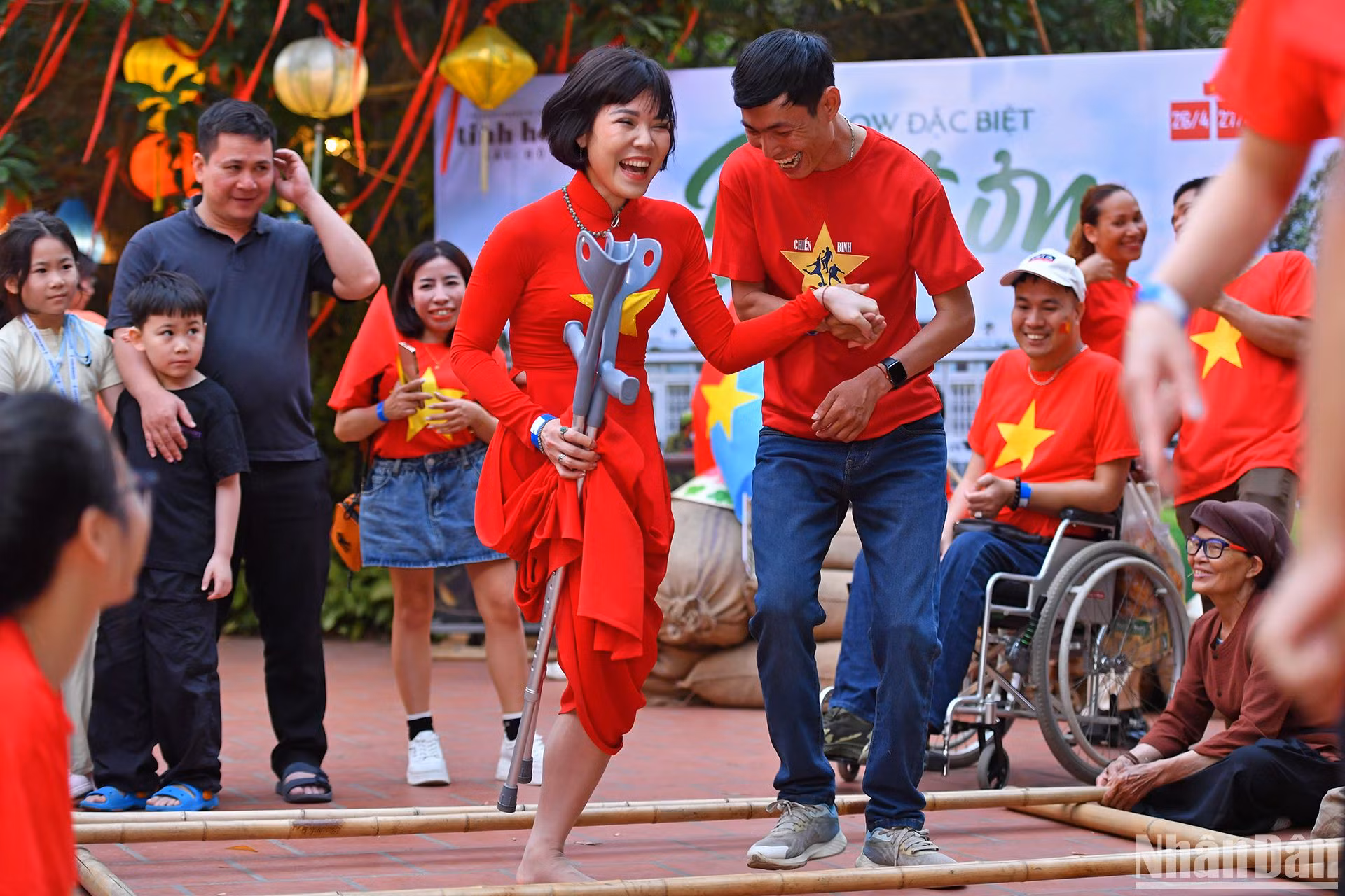 Các đại biểu tham dự chương trình "Tinh hoa Bắc Bộ - Nghị lực tỏa sáng".
