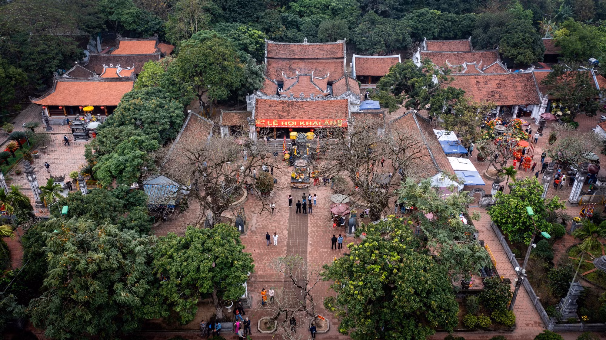 Ở lễ hội đền Trần năm nay, lễ khai ấn diễn ra vào đêm 23/2 (14 tháng Giêng). Ở lễ hội đền Trần năm nay, lễ khai ấn diễn ra vào đêm 23/2 (14 tháng Giêng).