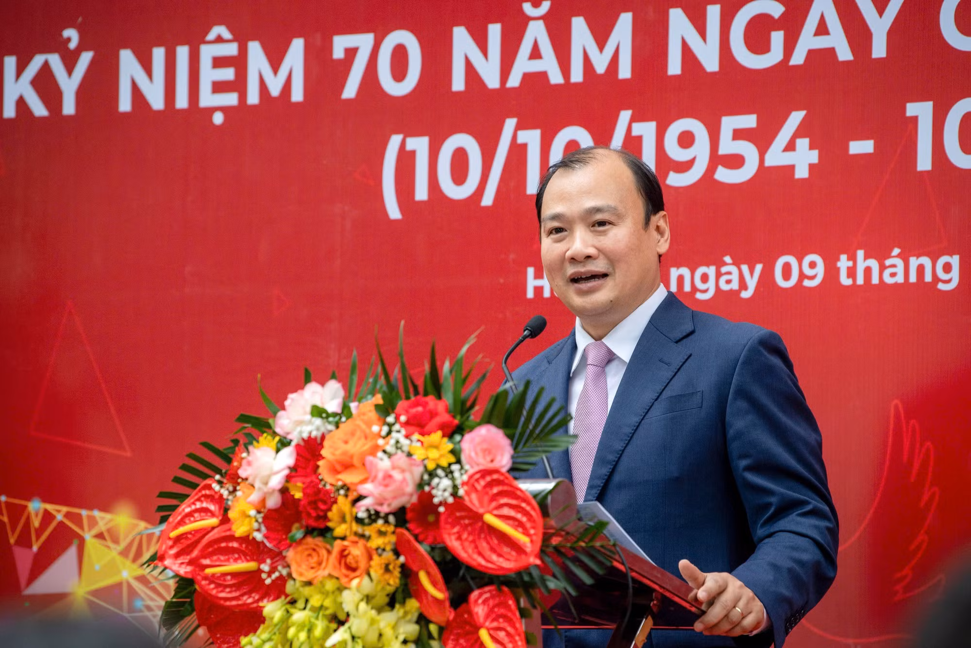 Đồng chí Lê Hải Bình, Ủy viên dự khuyết Ban Chấp hành Trung ương Đảng, Tổng Biên tập Tạp chí Cộng sản phát biểu tại Lễ khai mạc. Đồng chí Lê Hải Bình, Ủy viên dự khuyết Ban Chấp hành Trung ương Đảng, Tổng Biên tập Tạp chí Cộng sản phát biểu tại Lễ khai mạc.