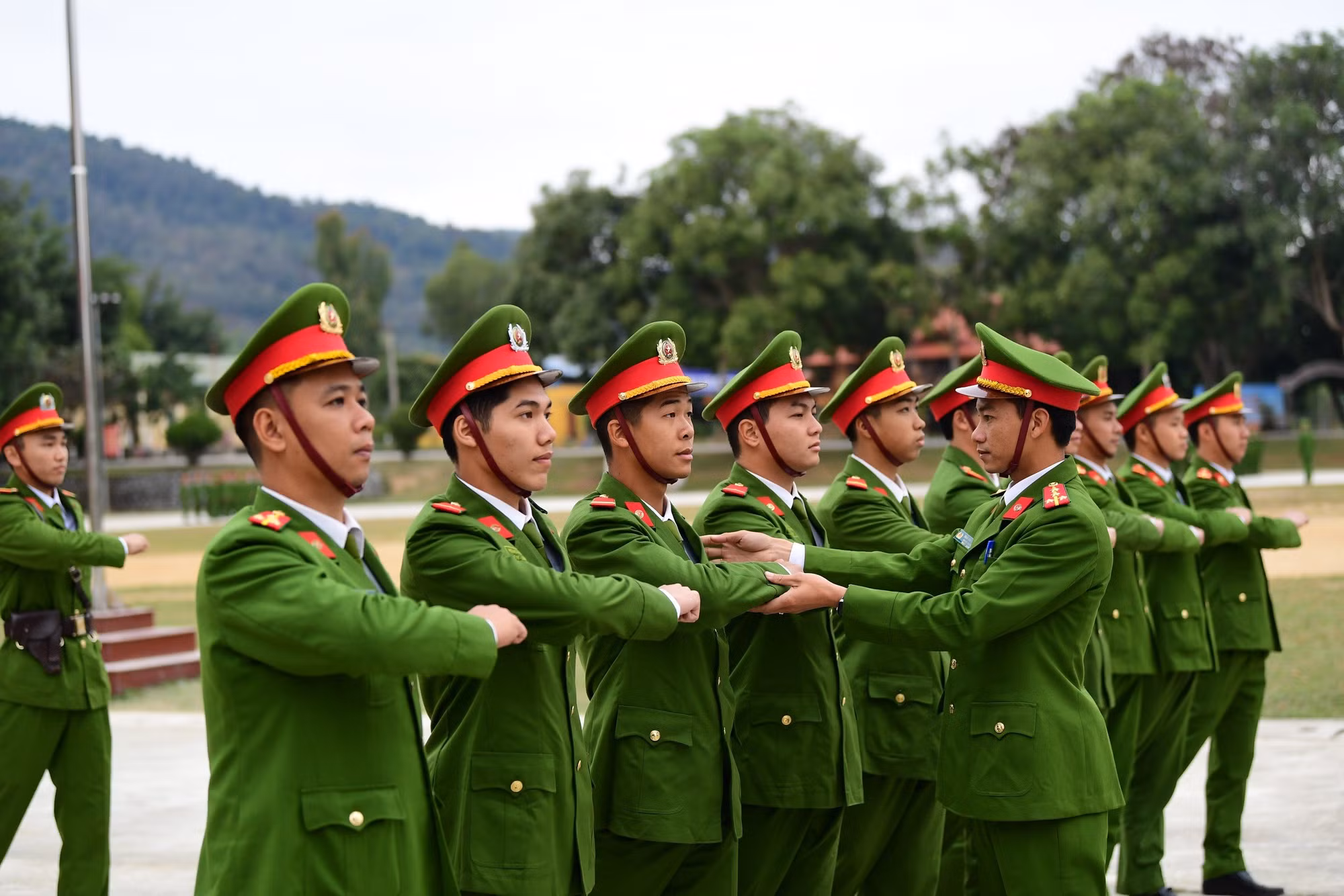 Công tác huấn luyện của Trung đoàn được thực hiện nghiêm túc và thường xuyên.