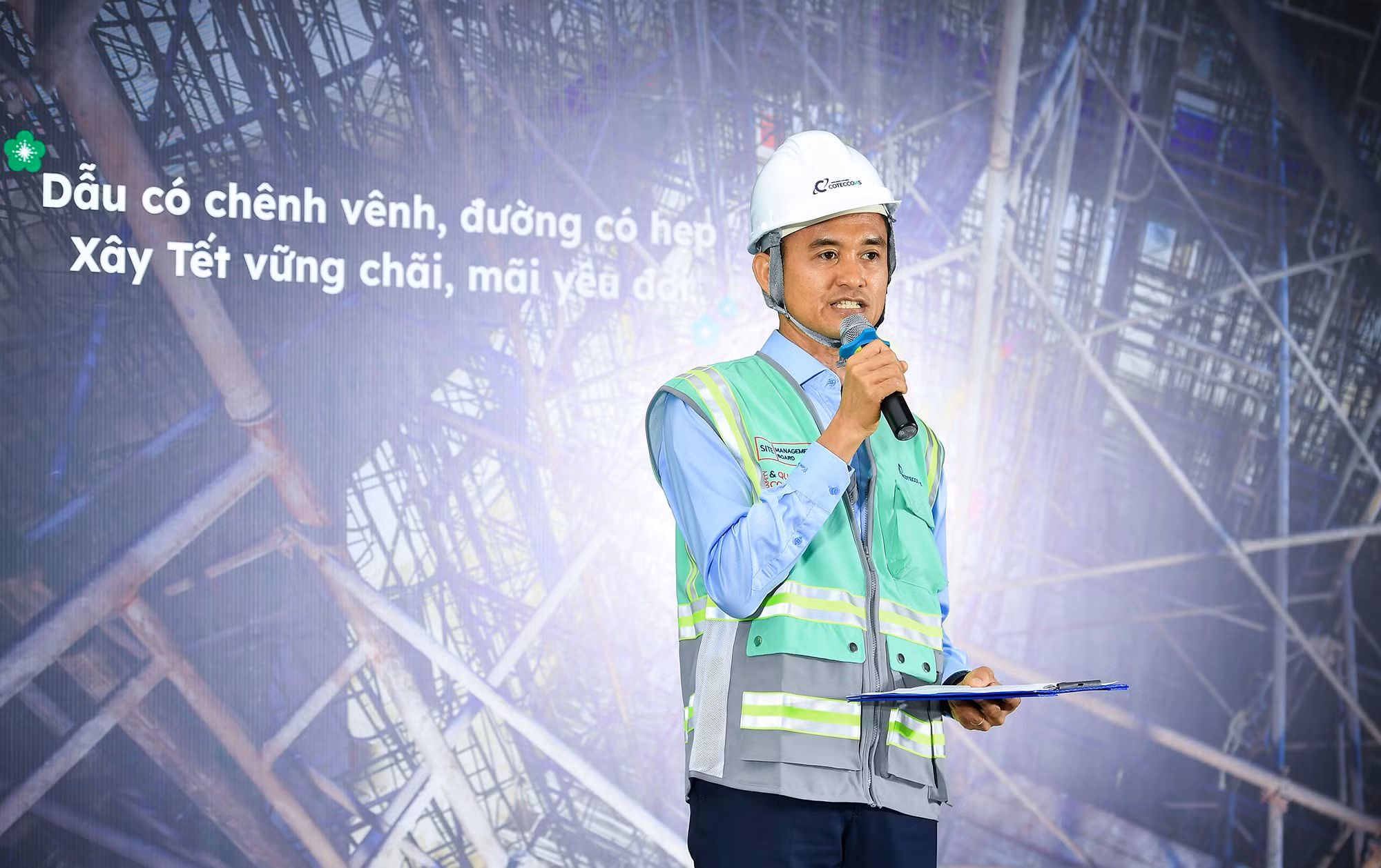 Theo ông Nguyễn Chí Thiện, Giám đốc điều hành Coteccons, xuất phát từ văn hóa biết ơn của Coteccons, với mong muốn mang lại cái Tết hạnh phúc cho người công nhân trực tiếp lao động tạo nên thành công cho dự án, đây là năm thứ hai Coteccons thực hiện Chương trình Xây Tết. Chương trình đã nhận được ủng hộ nhiều hơn của chủ đầu tư, nhà cung cấp, nhà thầu phụ, các đối tác truyền thông.