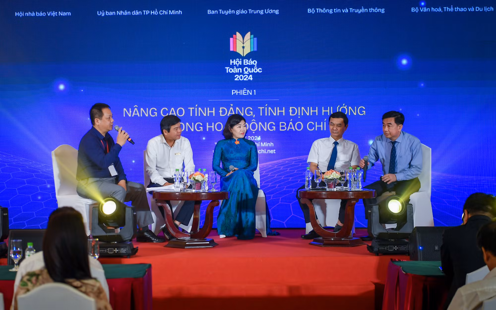 [Ảnh] Toàn cảnh phiên thảo luận "Nâng cao tính Đảng, tính định hướng trong hoạt động báo chí"
