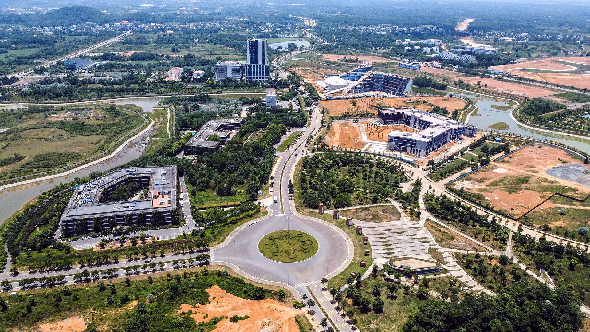 [Ảnh] Những công trình nổi bật của Hà Nội sau 15 năm mở rộng địa giới hành chính ảnh 11