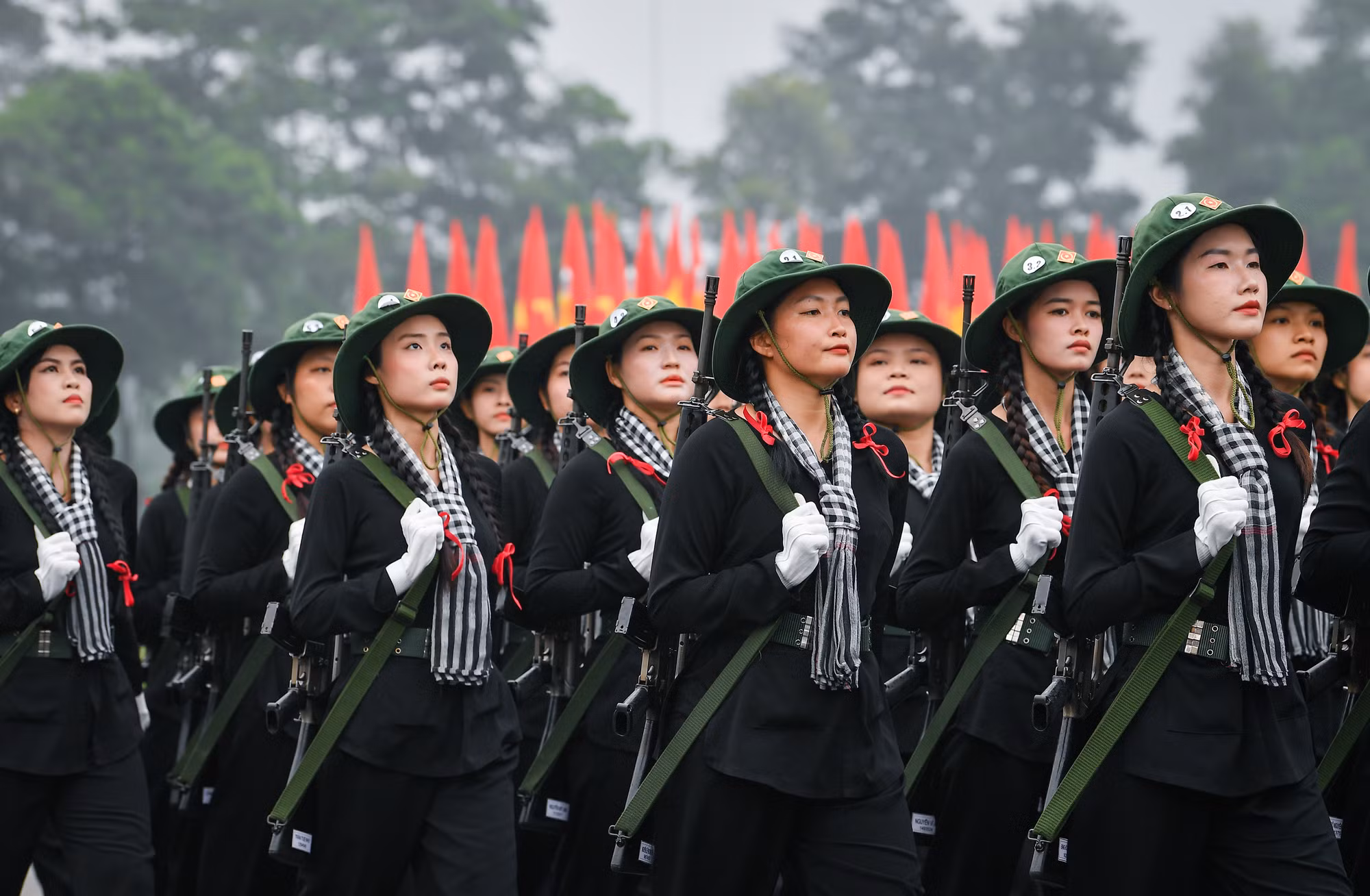 [Ảnh] Hợp luyện diễu binh, diễu hành kỷ niệm 70 năm Chiến thắng Điện Biên Phủ ảnh 13