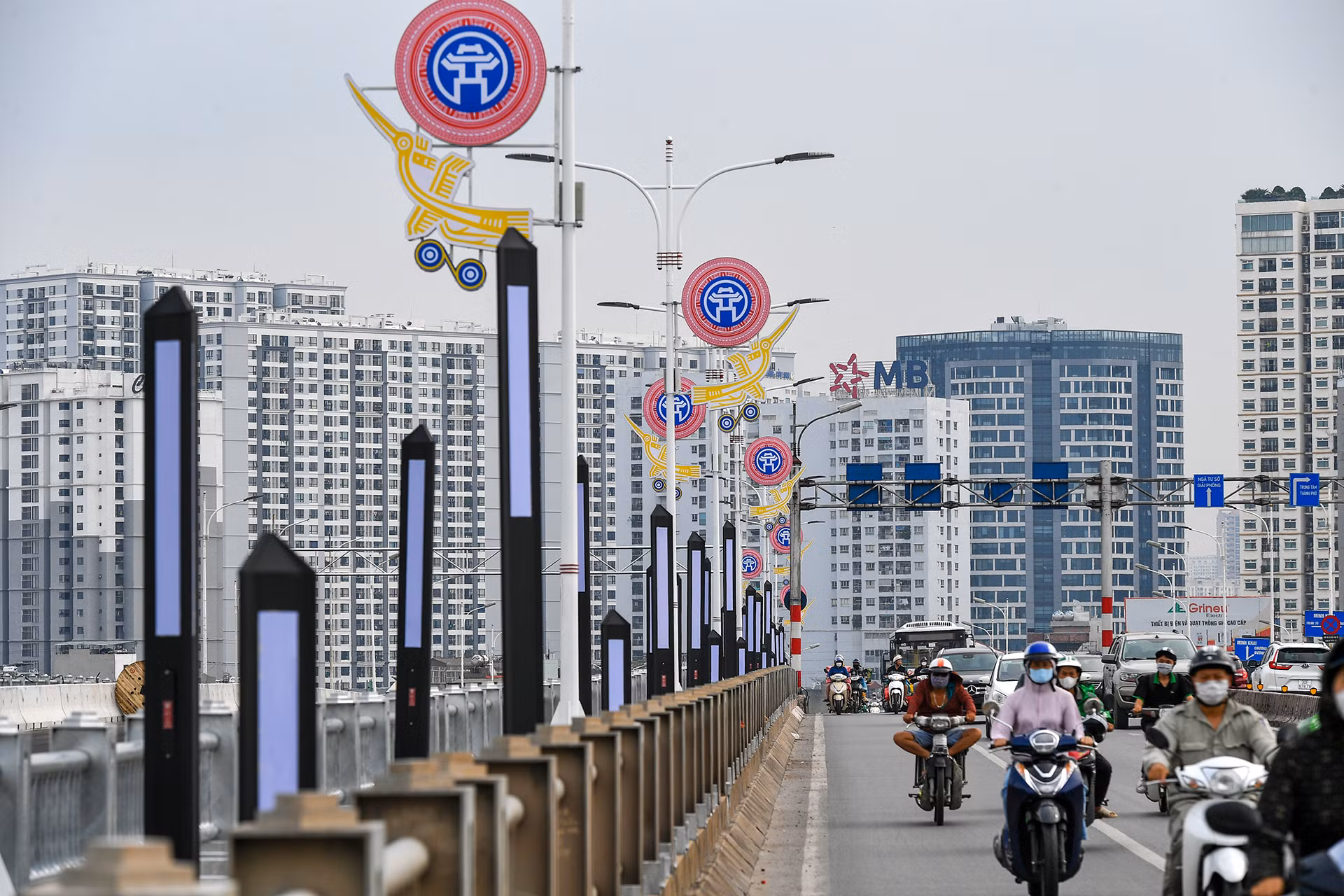 [Ảnh] Ngắm cầu Vĩnh Tuy 2 trước ngày thông xe ảnh 9