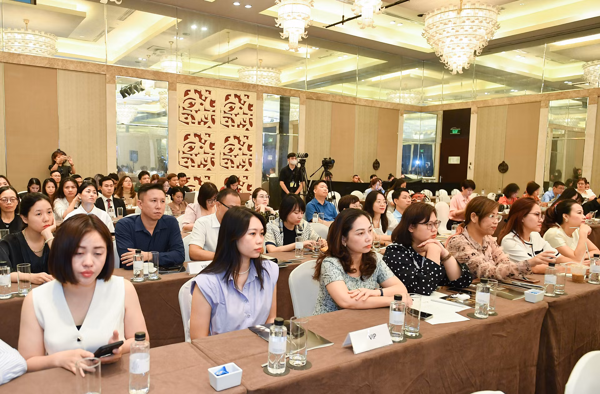 [Ảnh] Họp báo công bố Giải thưởng Hành động vì cộng đồng 2023 với chủ đề “Dấu ấn tiên phong” ảnh 6