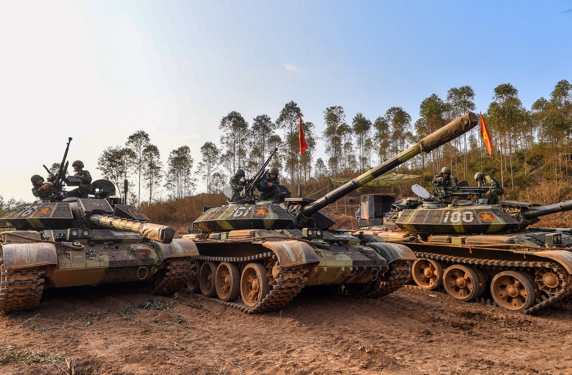 [Ảnh] Cận cảnh dàn xe tăng T-54/55 cải tiến của lực lượng Tăng-thiết giáp ảnh 14