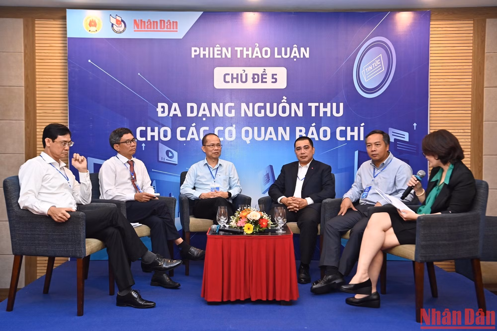 Đa dạng nguồn thu cho các cơ quan báo chí, chủ đề phiên làm việc thứ năm nhận được sự quan tâm của rất nhiều đại biểu.
