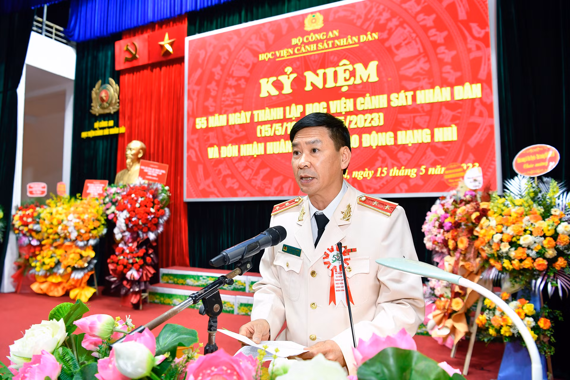 [Ảnh] Học viện Cảnh sát nhân dân kỷ niệm 55 năm Ngày thành lập và đón nhận Huân chương Lao động hạng Nhì ảnh 1