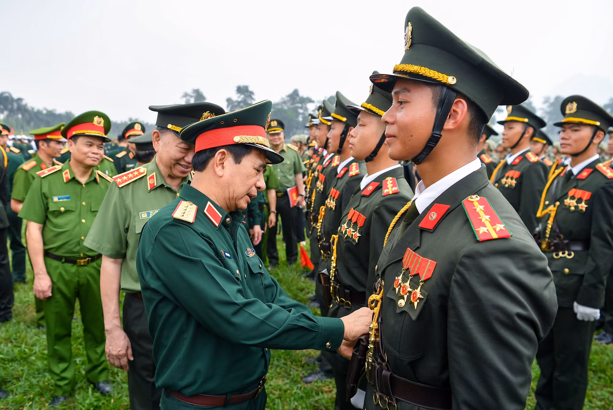 [Ảnh] Hợp luyện diễu binh, diễu hành kỷ niệm 70 năm Chiến thắng Điện Biên Phủ ảnh 20