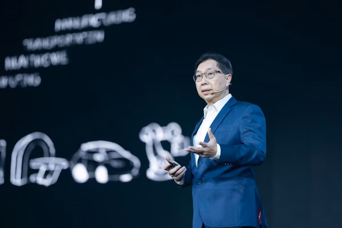 Ông Dennis Ang, Giám đốc kinh doanh cấp cao của NVIDIA chia sẻ tại lễ công bố.