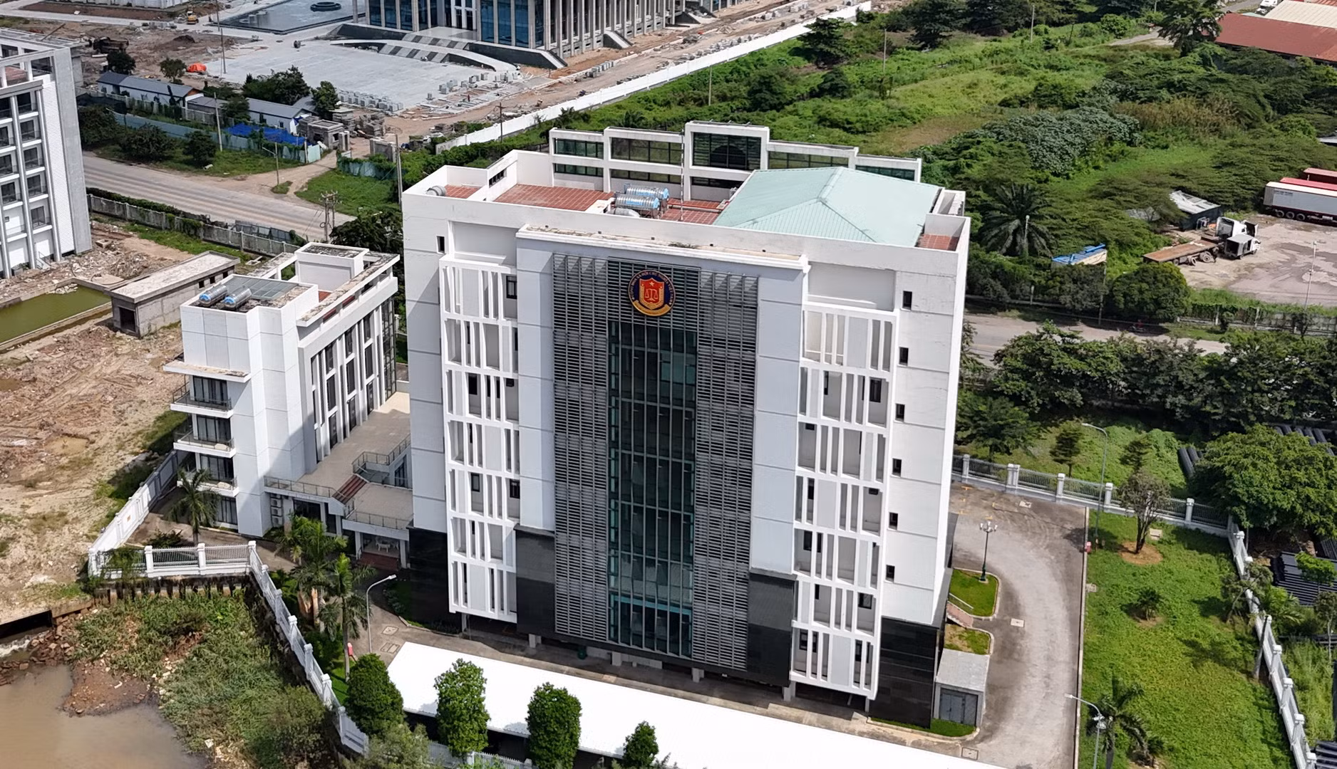 Hiện nay, tại khu vực xây dựng Trung tâm chính trị-hành chính tỉnh Đồng Nai, trụ sở của Kiểm toán Nhà nước khu vực XIII đã hoàn thành, đưa vào sử dụng.