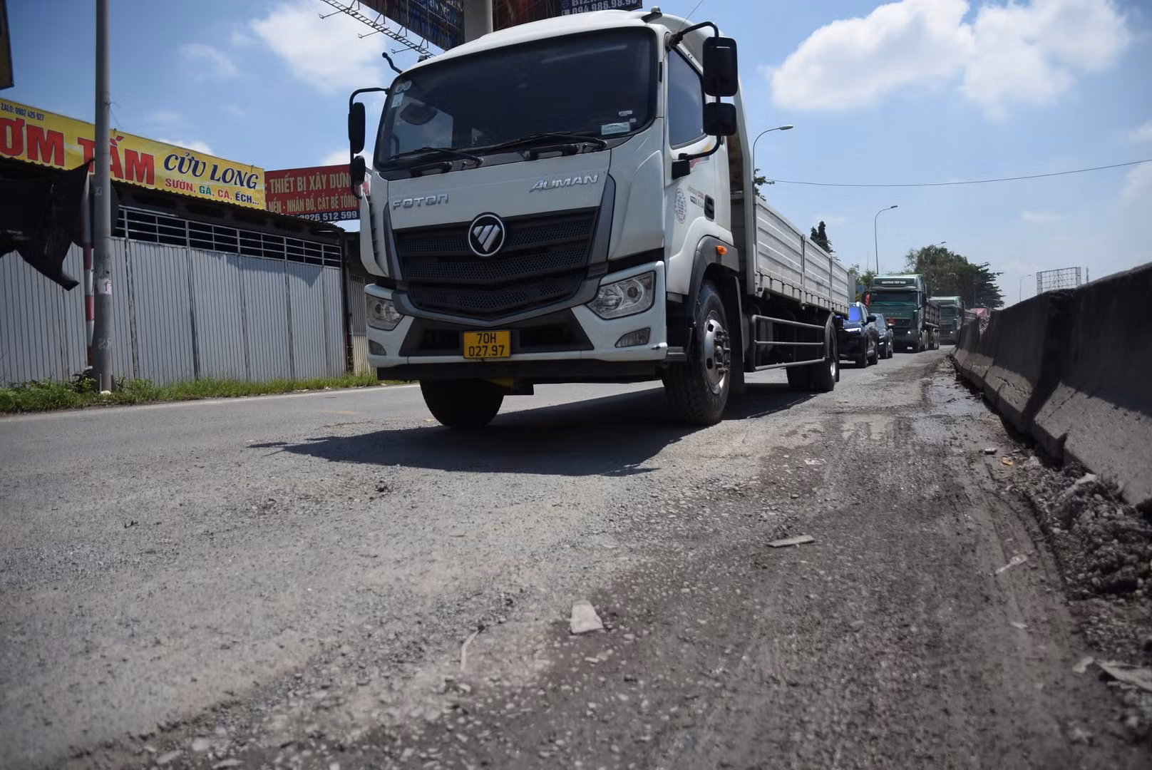Từ năm 2023 đến nay, Ủy ban nhân dân tỉnh Đồng Nai đã có nhiều văn bản đề nghị Bộ Giao thông vận tải sớm sửa chữa, khắc phục hư hỏng trên Quốc lộ 51 để bảo đảm an toàn giao thông.