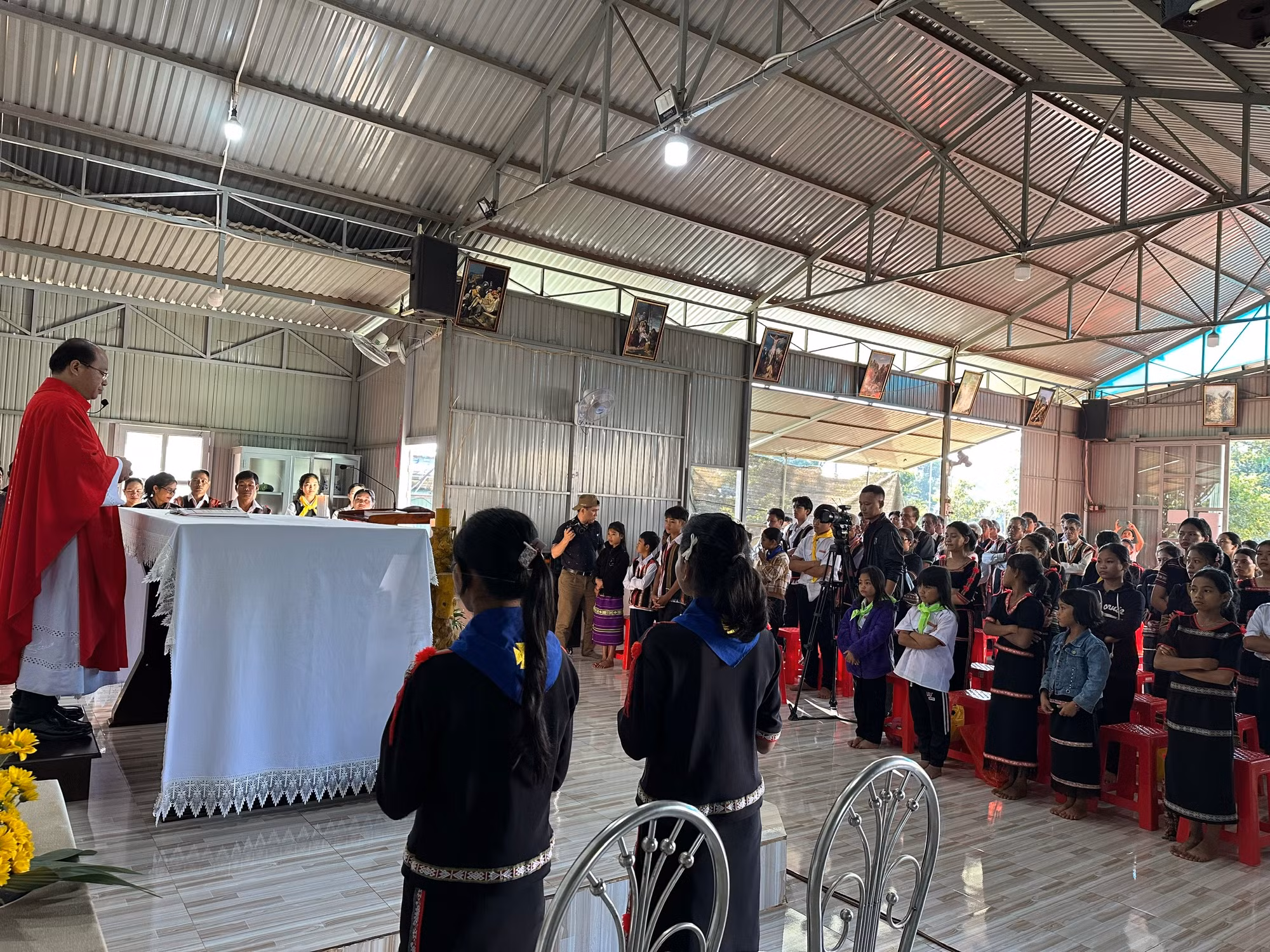 Người dân tại Gia Lai được tạo điều kiện để sinh hoạt tôn giáo lành mạnh, đúng pháp luật. (Ảnh: HÀ NHÂN) Người dân tại Gia Lai được tạo điều kiện để sinh hoạt tôn giáo lành mạnh, đúng pháp luật. (Ảnh: HÀ NHÂN)
