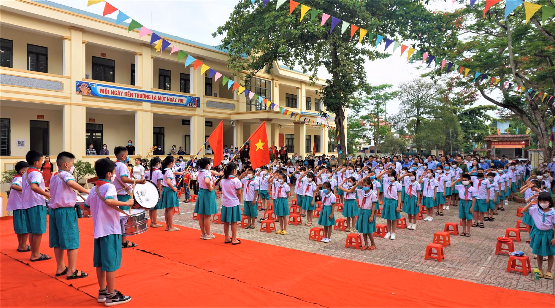 Bảo đảm việc thực hiện quyền của trẻ em cần được các cấp ngành quan tâm. (Ảnh: minh họa)