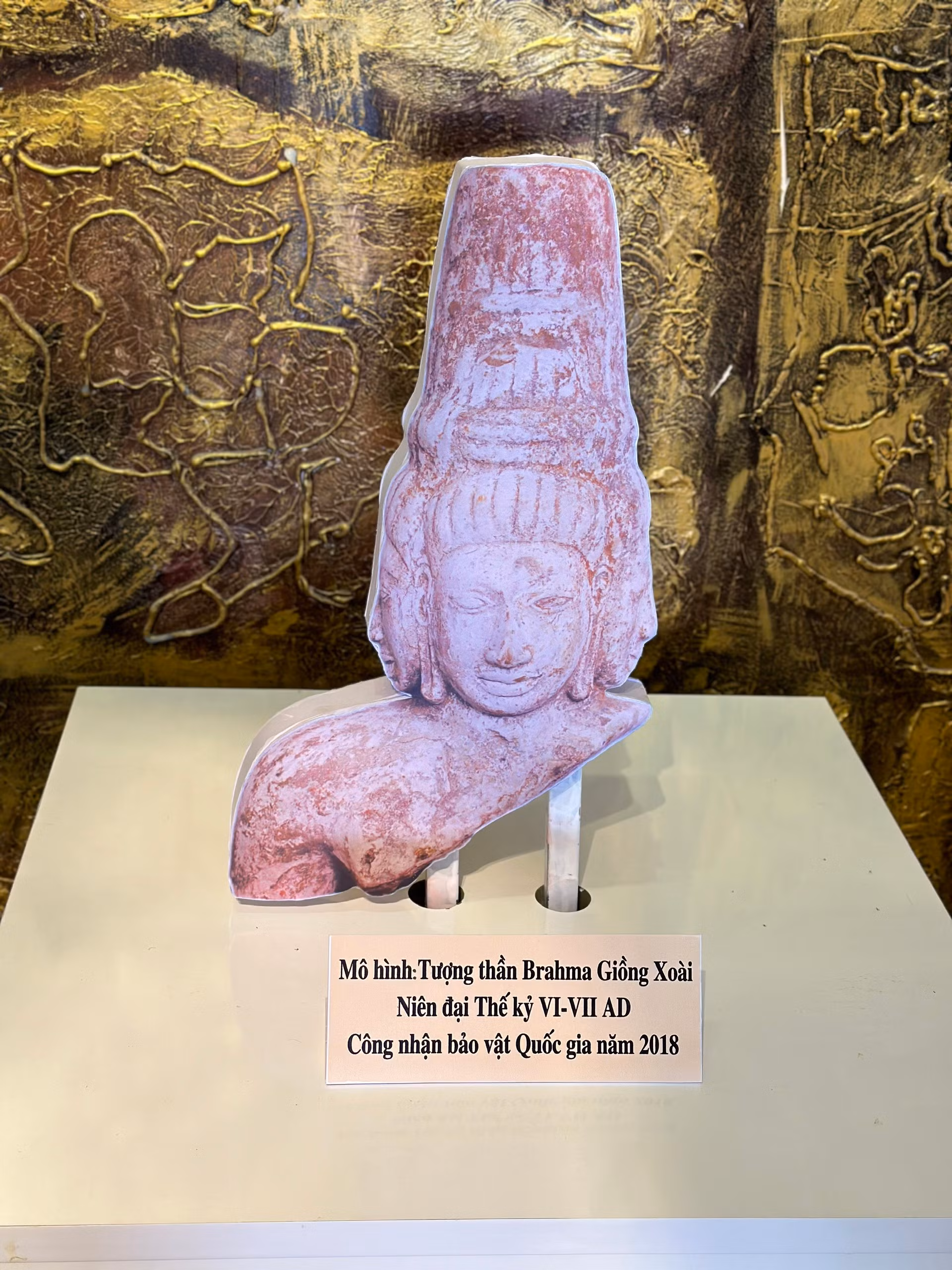 Mô hình Tượng thần Brahma Giồng Xoài.