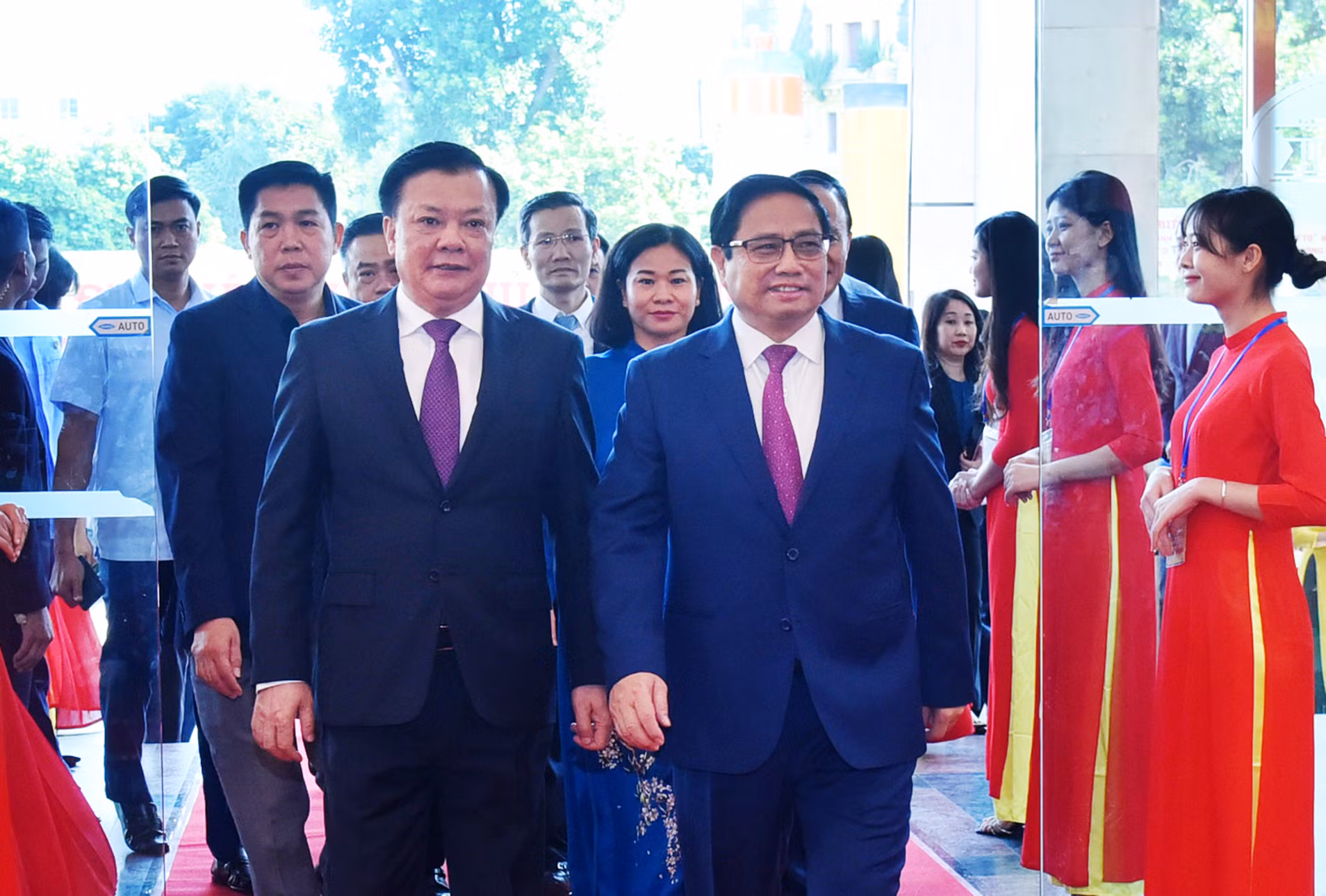 Thủ tướng Phạm Minh Chính, Chủ tịch Hội đồng Thi đua-Khen thưởng Trung ương đến dự.