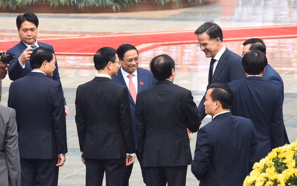 [Ảnh] Thủ tướng Phạm Minh Chính chủ trì Lễ đón Thủ tướng Hà Lan Mark Rutte ảnh 6