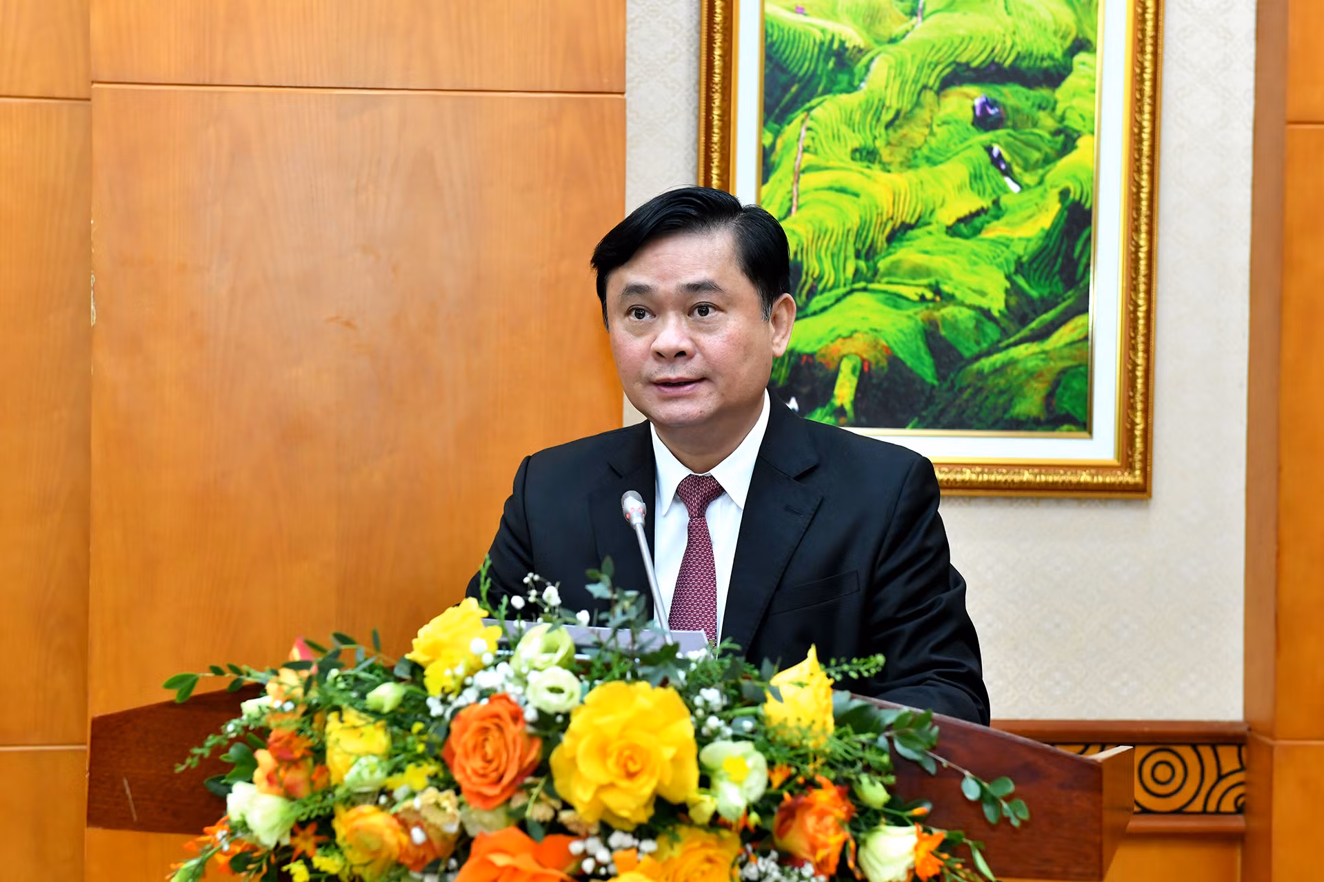 Phó Trưởng Ban Thường trực Ban Kinh tế Trung ương Thái Thanh Quý phát biểu tại buổi làm việc. Phó Trưởng Ban Thường trực Ban Kinh tế Trung ương Thái Thanh Quý phát biểu tại buổi làm việc.