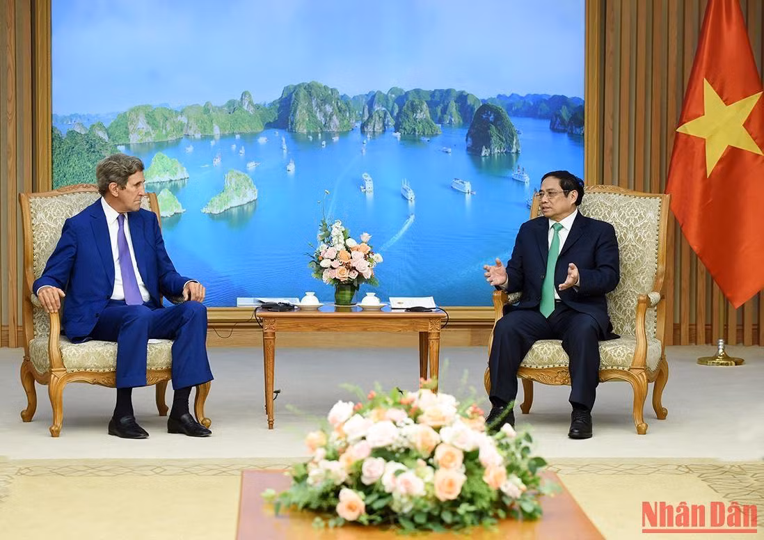 Tại buổi tiếp, hai bên nhất trí phát triển quan hệ Đối tác toàn diện Việt Nam-Hoa Kỳ ngày càng thực chất, đi vào chiều sâu, ổn định trên cơ sở tôn trọng độc lập, chủ quyền, toàn vẹn lãnh thổ và thể chế chính trị của nhau, cùng nỗ lực hướng tới tầm mức quan hệ mới khi điều kiện thuận lợi. Tại buổi tiếp, hai bên nhất trí phát triển quan hệ Đối tác toàn diện Việt Nam-Hoa Kỳ ngày càng thực chất, đi vào chiều sâu, ổn định trên cơ sở tôn trọng độc lập, chủ quyền, toàn vẹn lãnh thổ và thể chế chính trị của nhau, cùng nỗ lực hướng tới tầm mức quan hệ mới khi điều kiện thuận lợi.