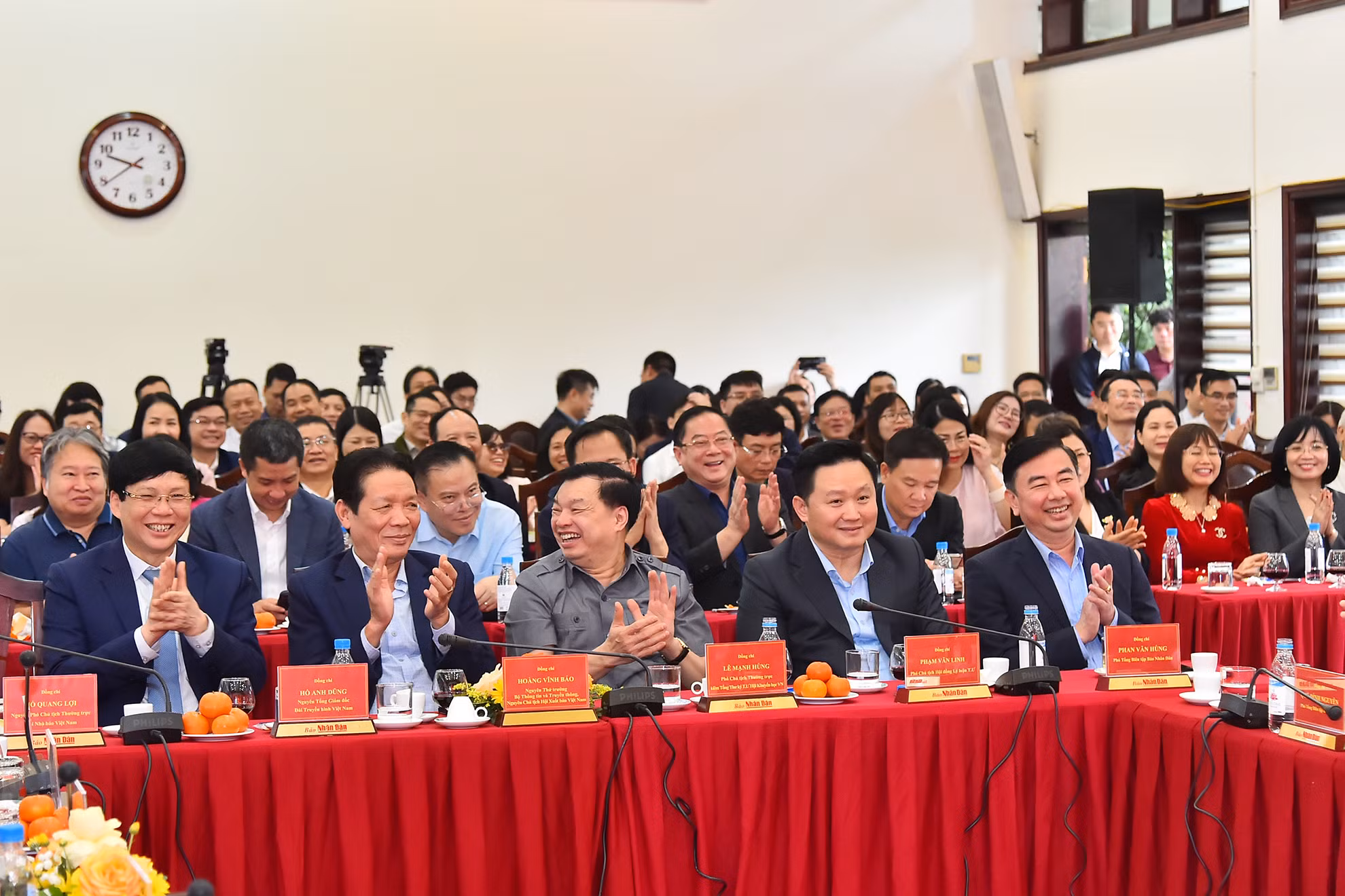 Các đại biểu tham dự Hội nghị Giao ban báo chí đầu Xuân Giáp Thìn 2024.