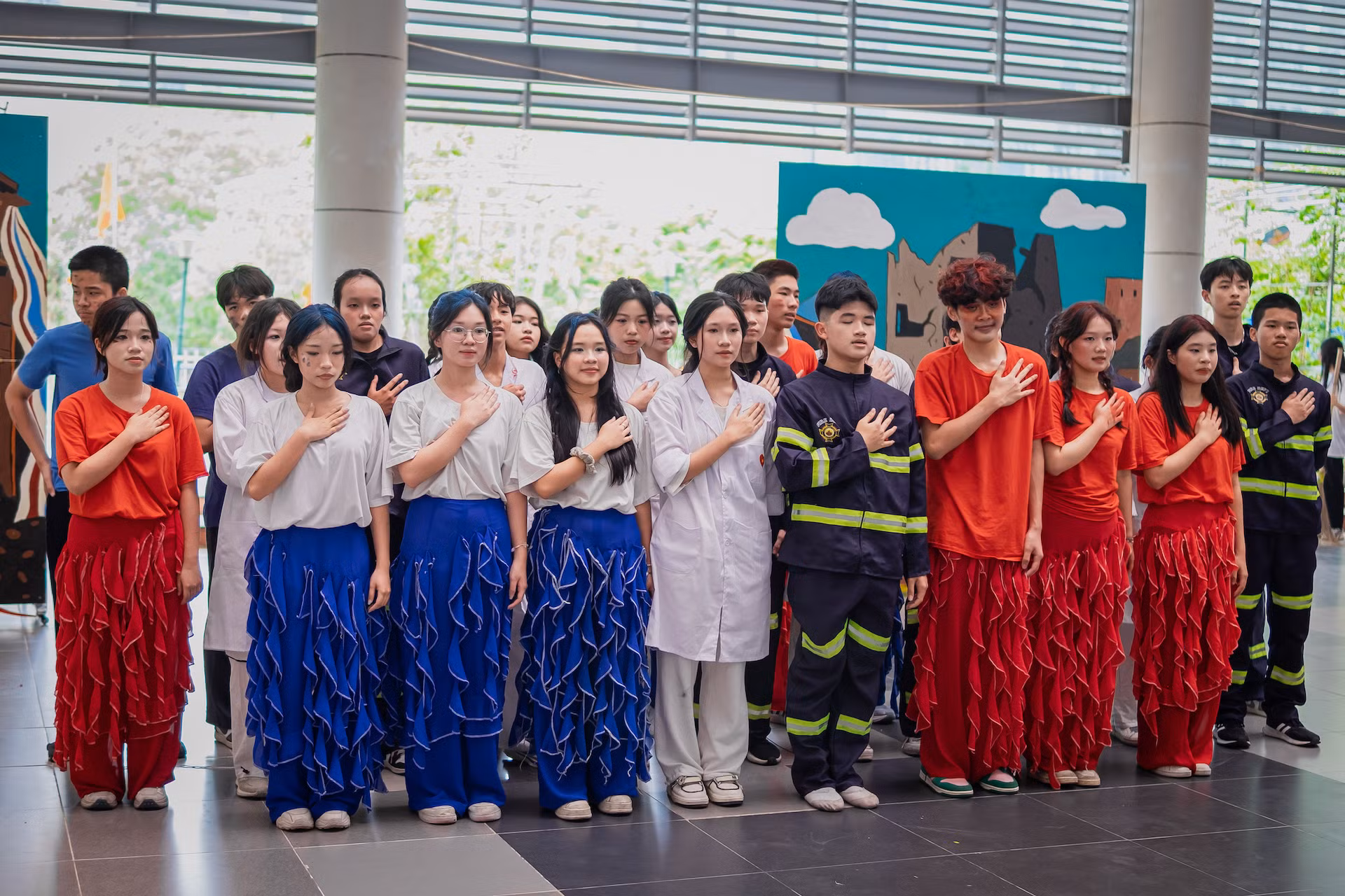 Các học sinh đã mang tới những phần trình diễn có kỹ thuật, sự đầu tư công phu và cả thông điệp sâu sắc.