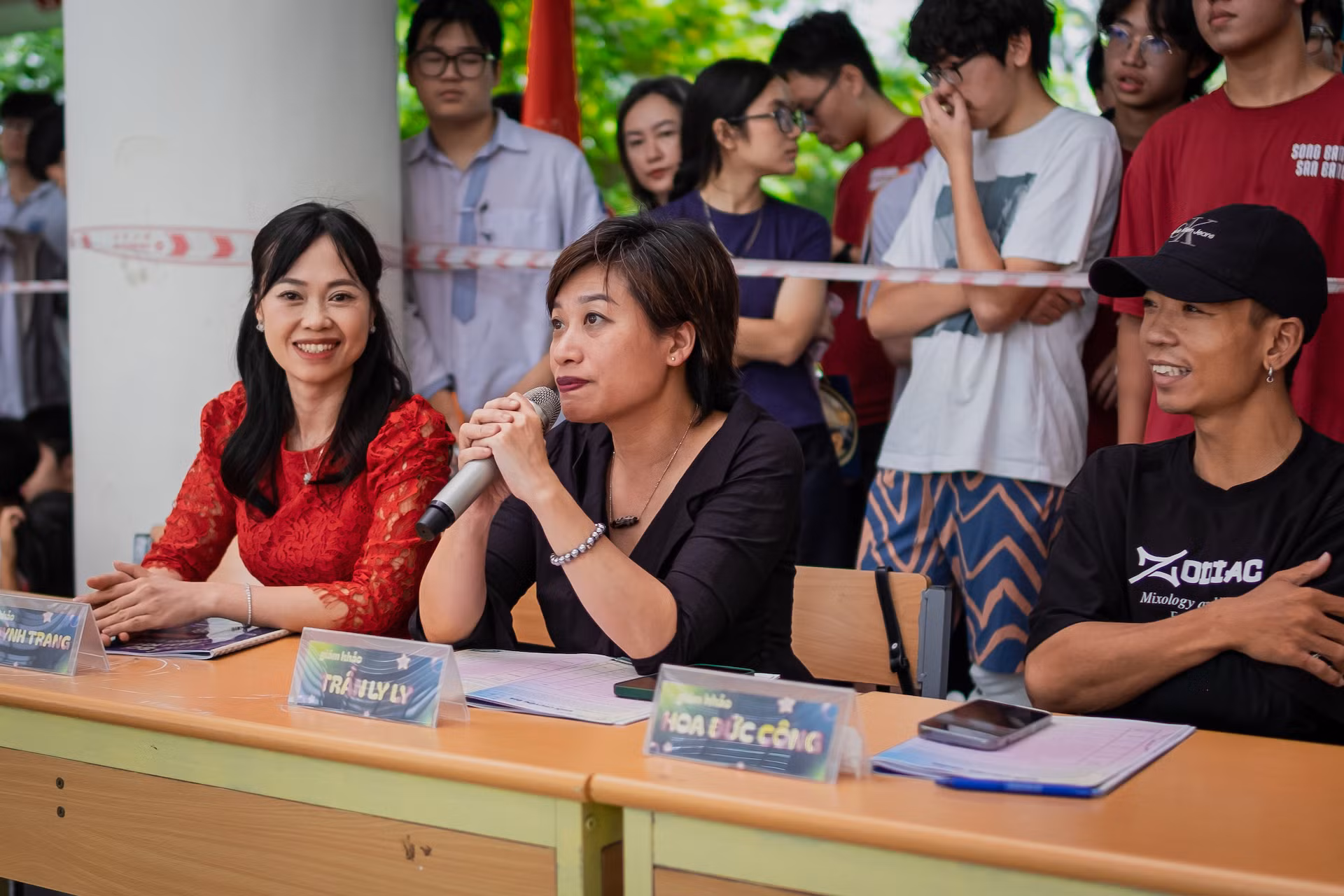 Một trong những yếu tố góp phần tạo nên thành công của chương trình là sự góp mặt của Ban Giám khảo. Đây là những nghệ sĩ có chuyên môn cao, bảo đảm tính công bằng và chất lượng chuyên môn của cuộc thi.