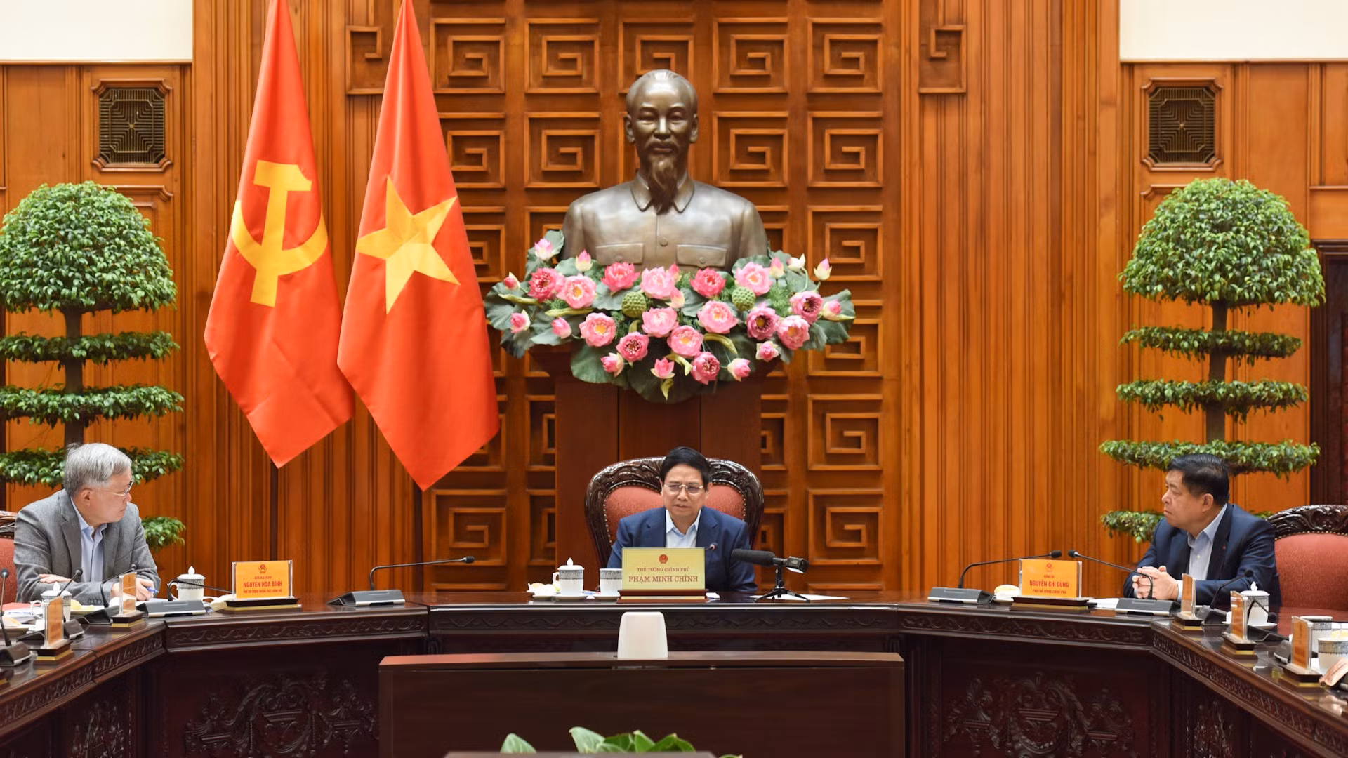 Thủ tướng Phạm Minh Chính chủ trì cuộc họp.