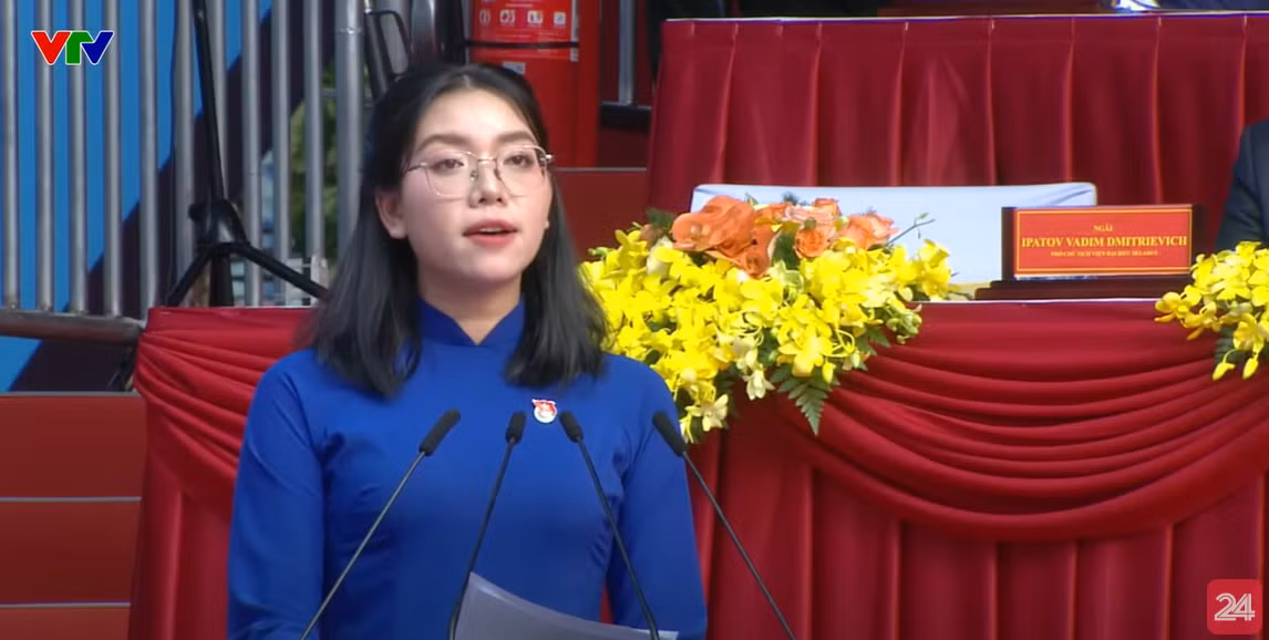 Đồng chí Huỳnh Mạnh Phương, Ủy viên Ban Chấp hành Thành đoàn Thành phố Hồ Chí Minh, Bí thư Đoàn Trường đại học Kinh tế-Luật, Đại học Quốc gia Thành phố Hồ Chí Minh phát biểu.